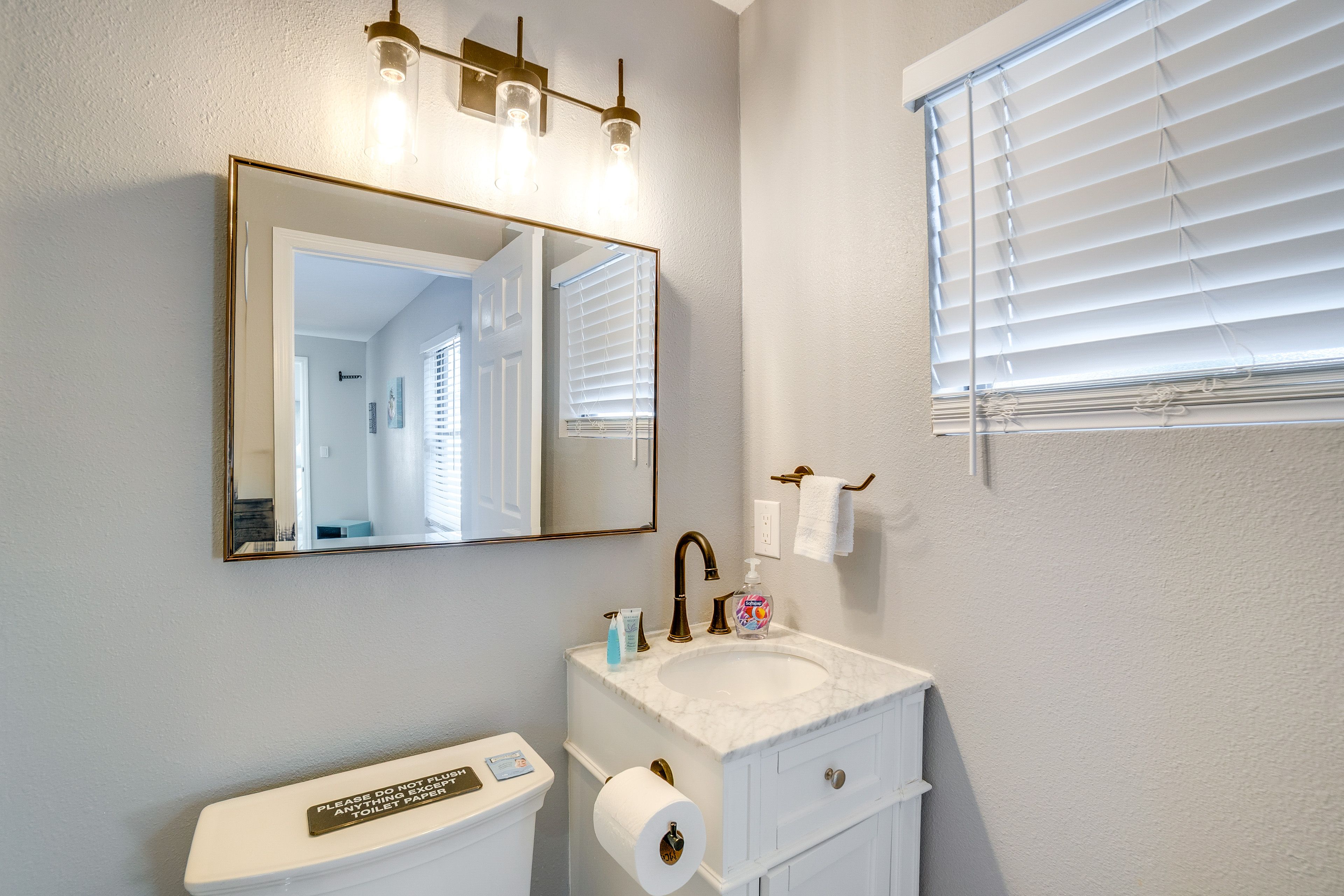 En-Suite Bathroom | 1st Floor