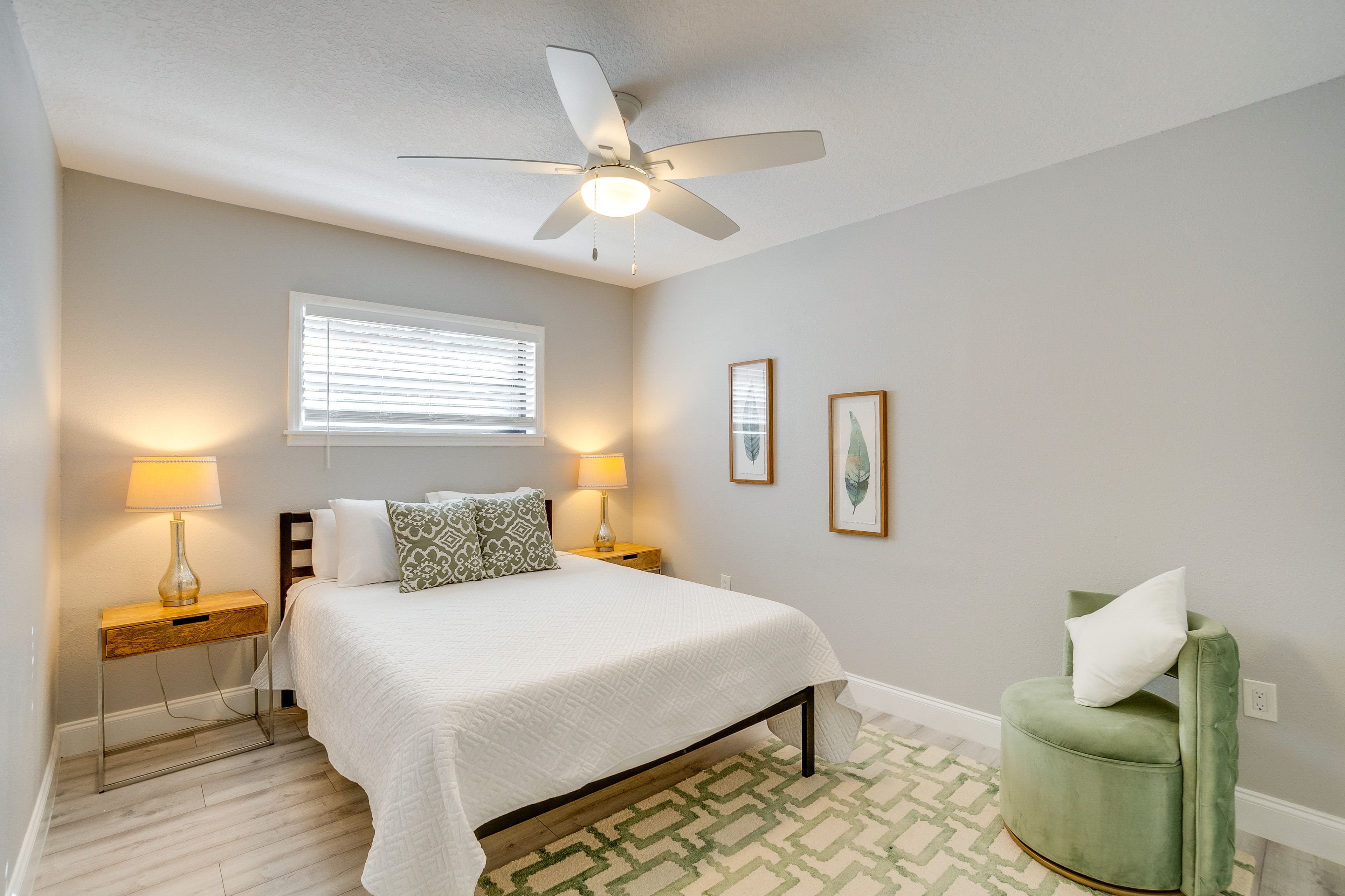 Bedroom 3 | 1st Floor | Queen Bed