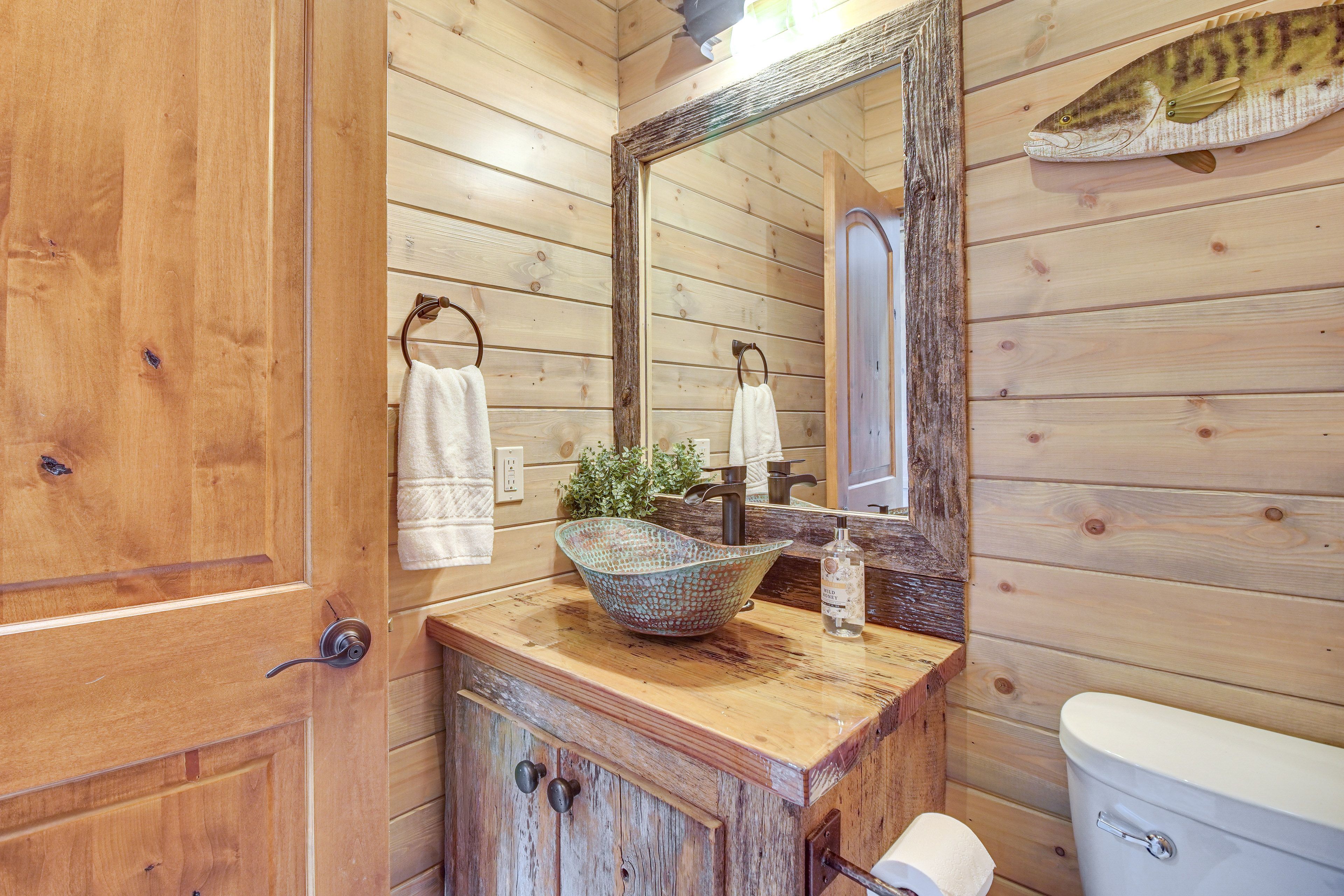 Half Bathroom | 1st Floor