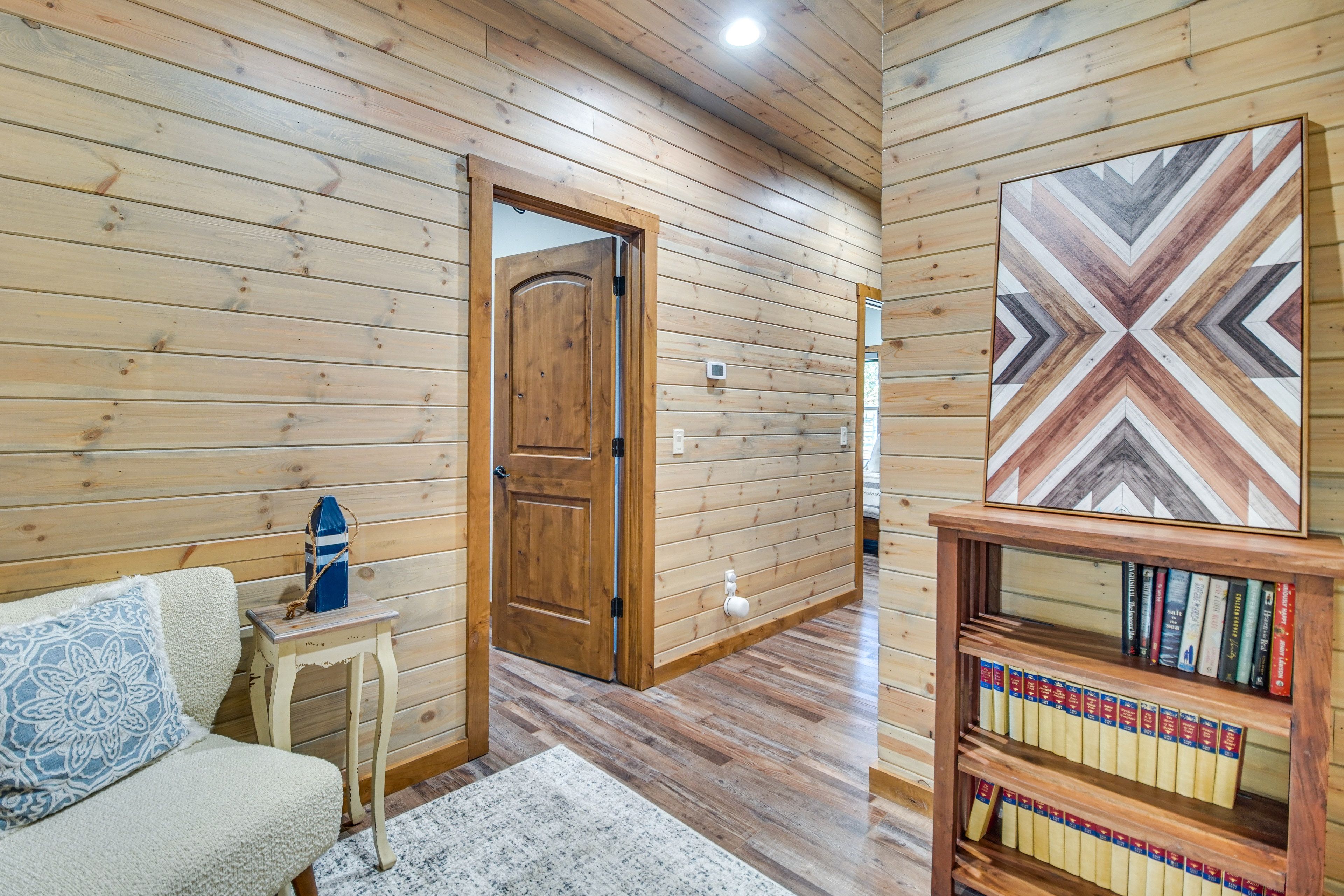 Reading Nook | 2nd Floor