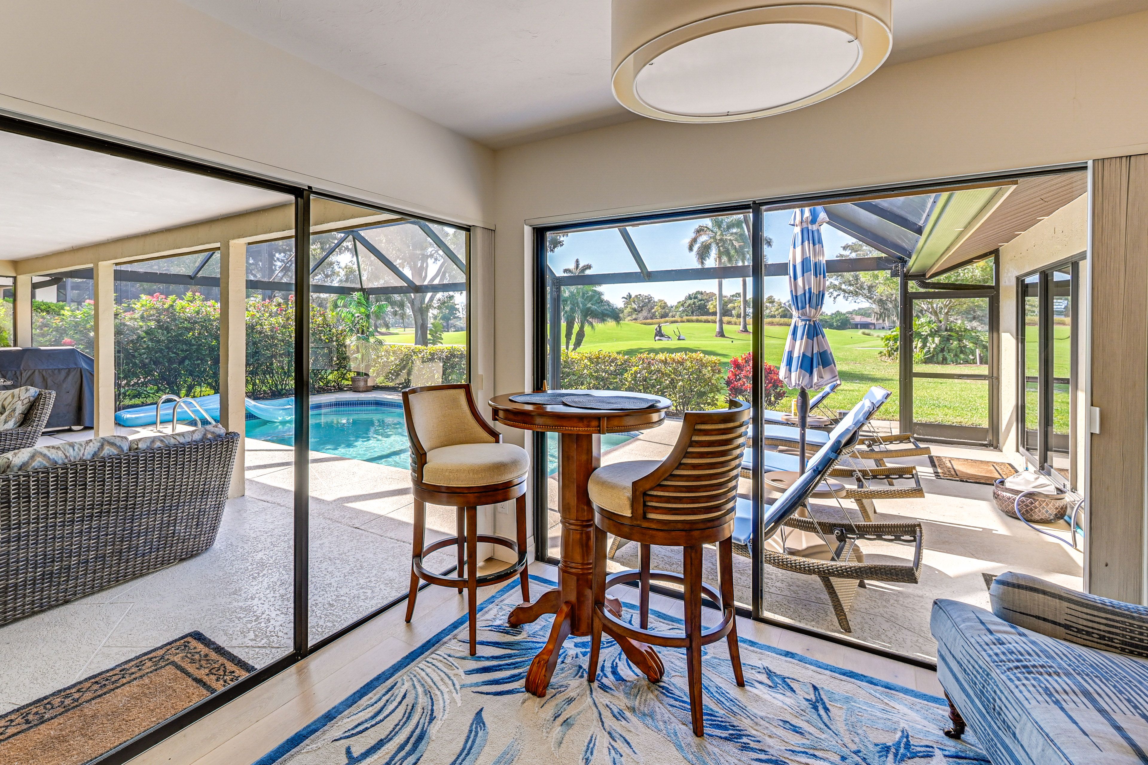 Breakfast Nook | Golf Course Views