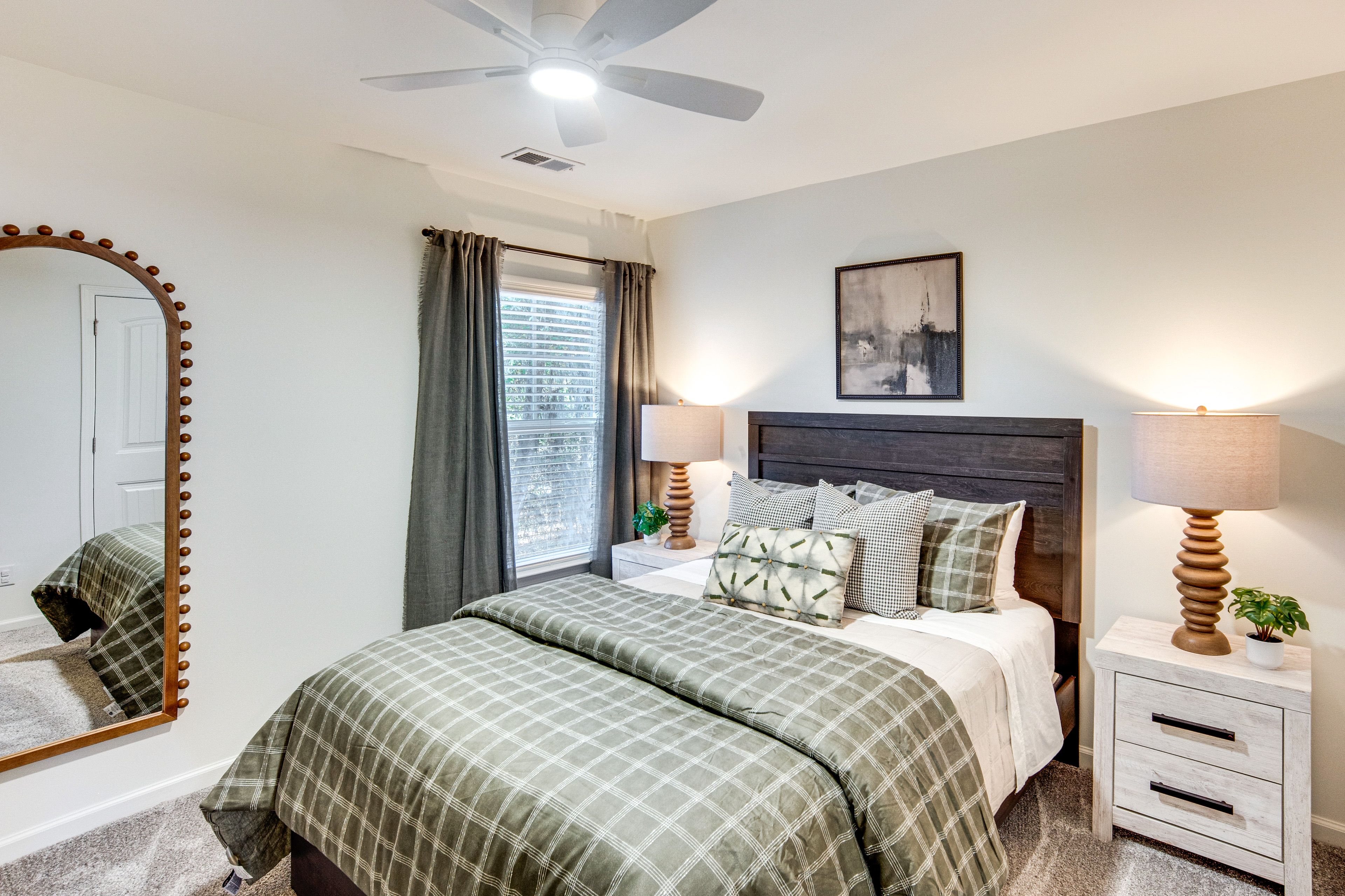 Bedroom 2 | Queen Bed | Linens | 2nd Floor