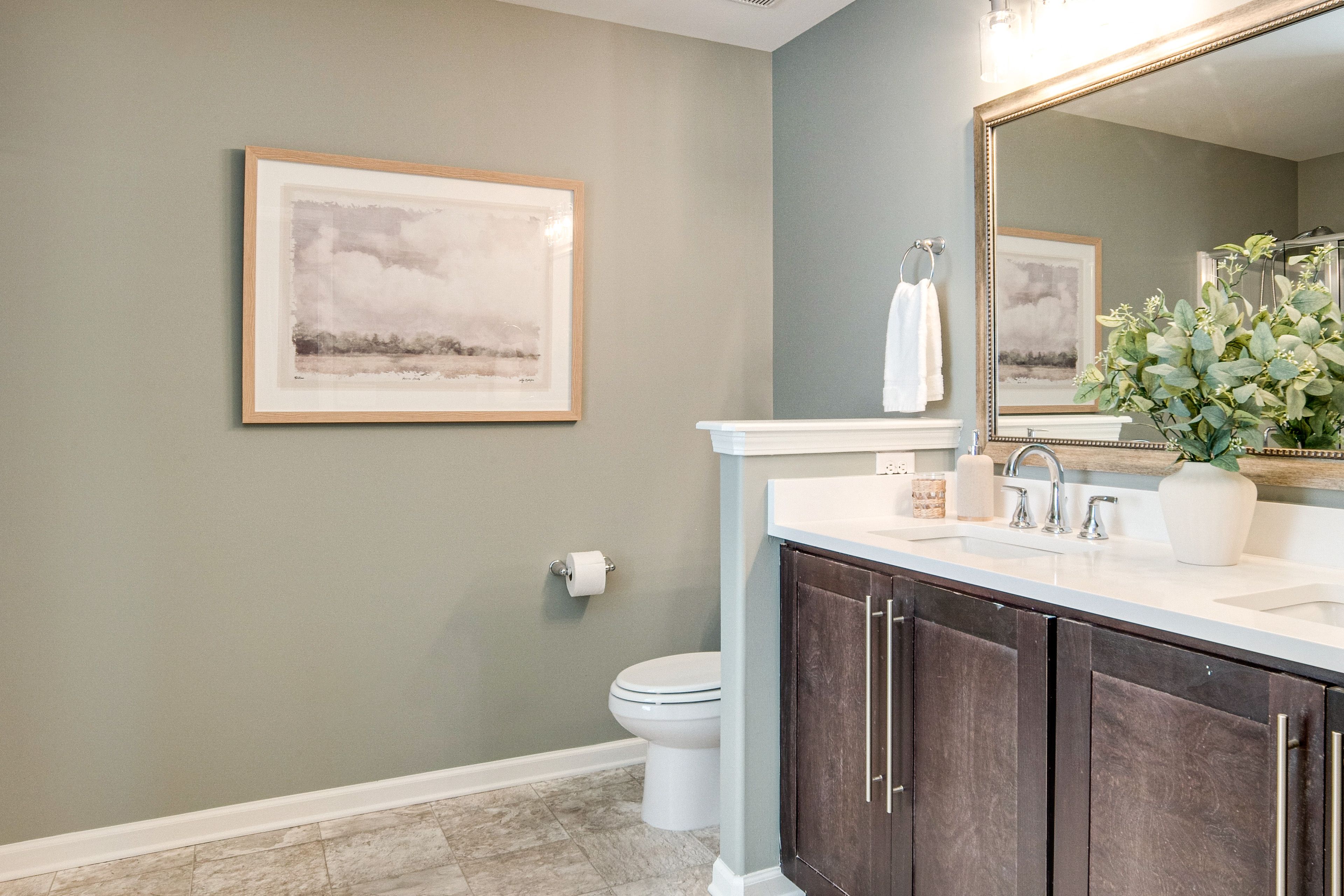 Full Bath | Towels | Hair Dryer | 2nd Floor