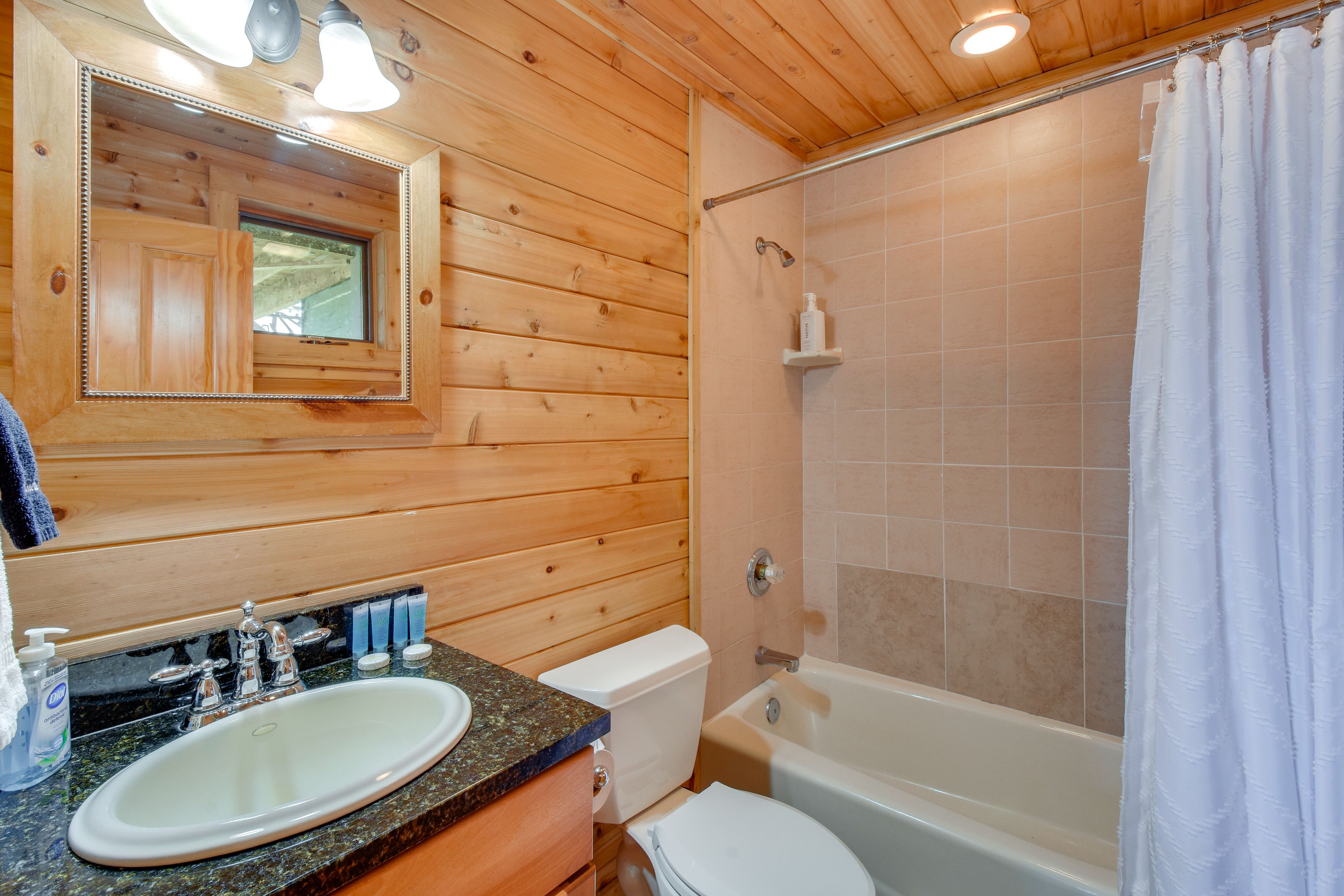 Full Bathroom | Lower Level