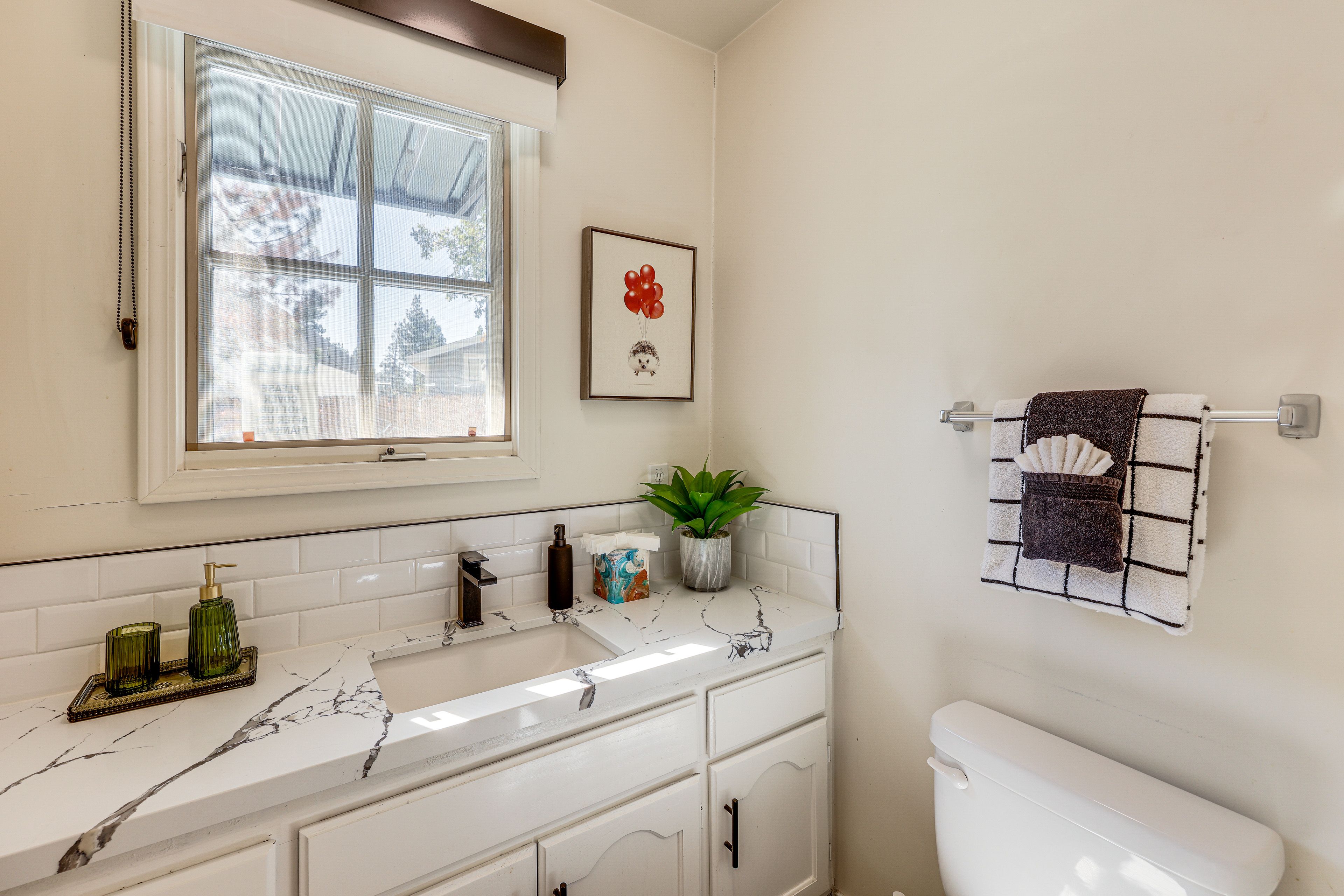 Half Bathroom | 1st Floor