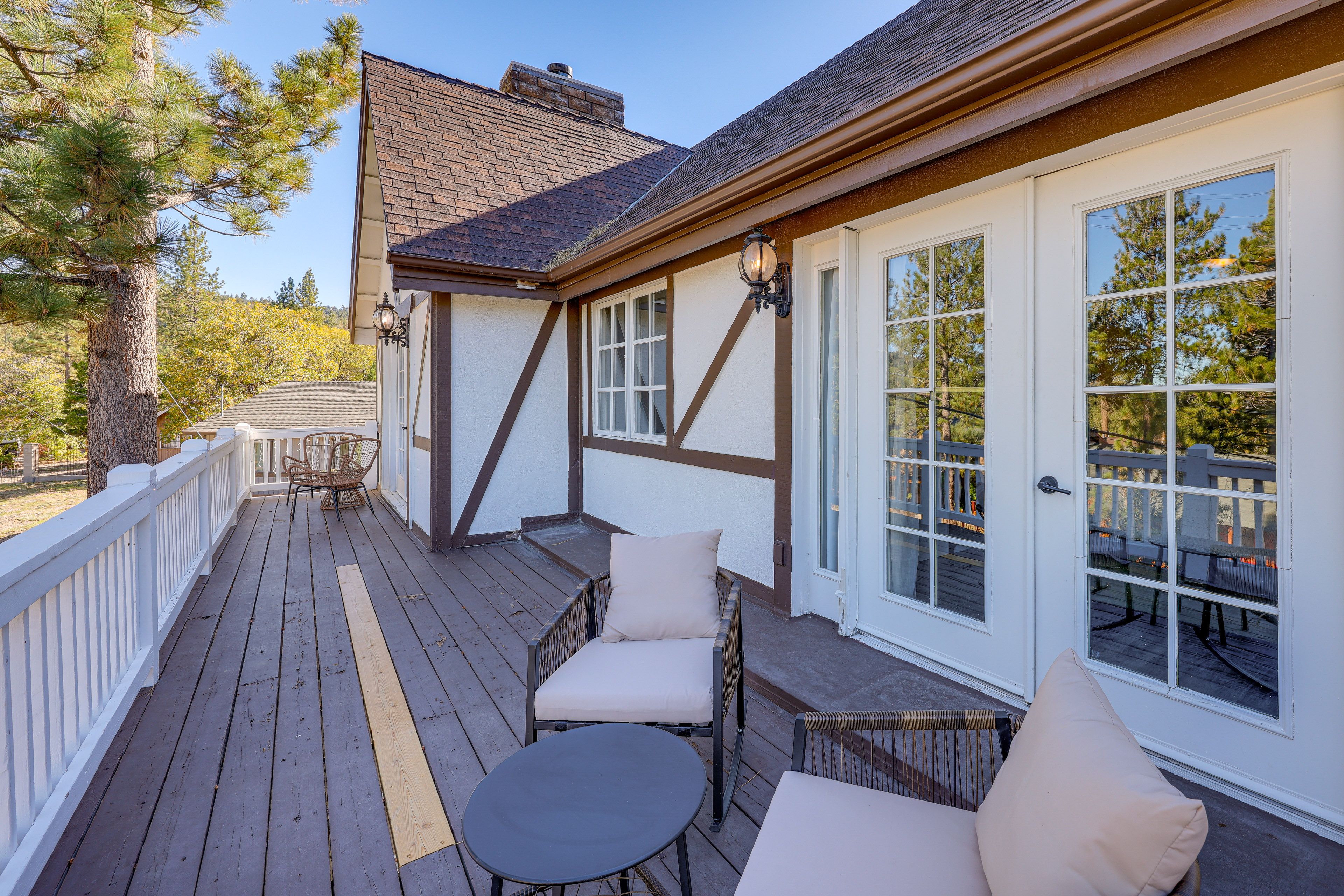Private Balcony | Outdoor Seating