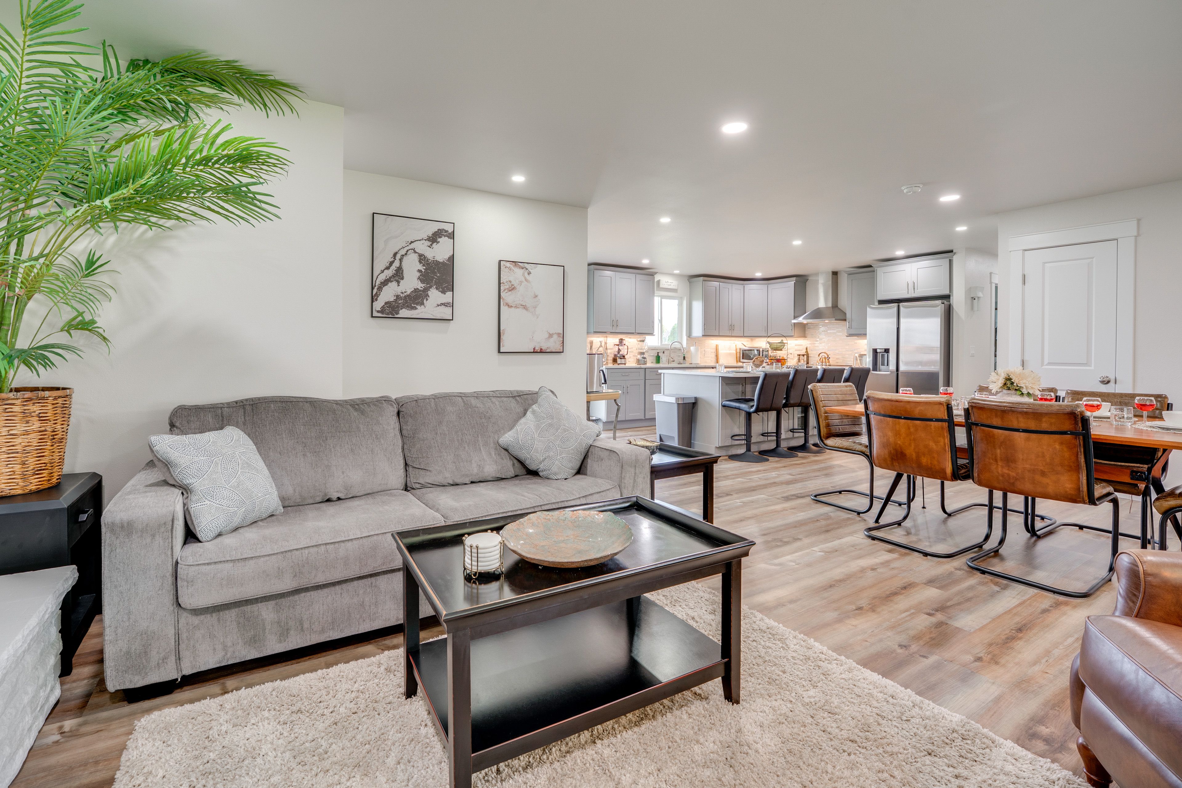 Yakima Vacation Rental | 3BR | 2BA | 1,756 Sq Ft | 2 Steps to Access