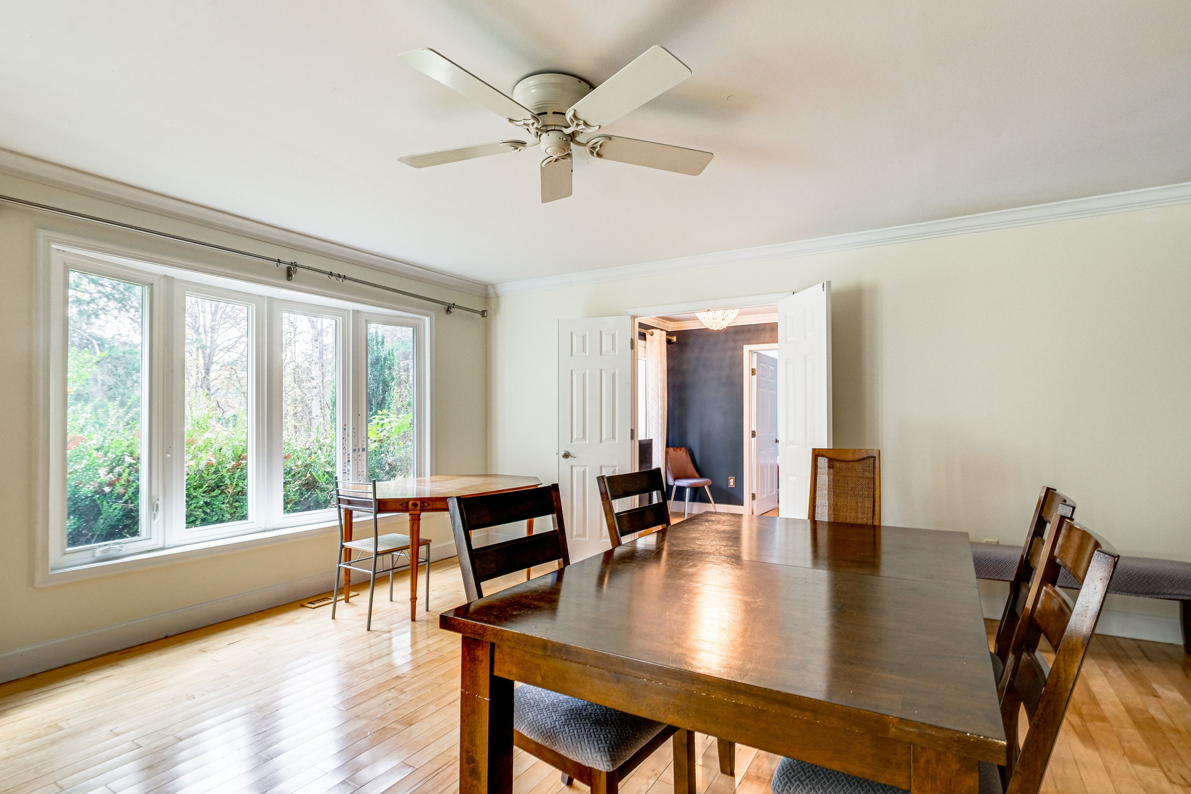Dining Area | Dishware & Flatware