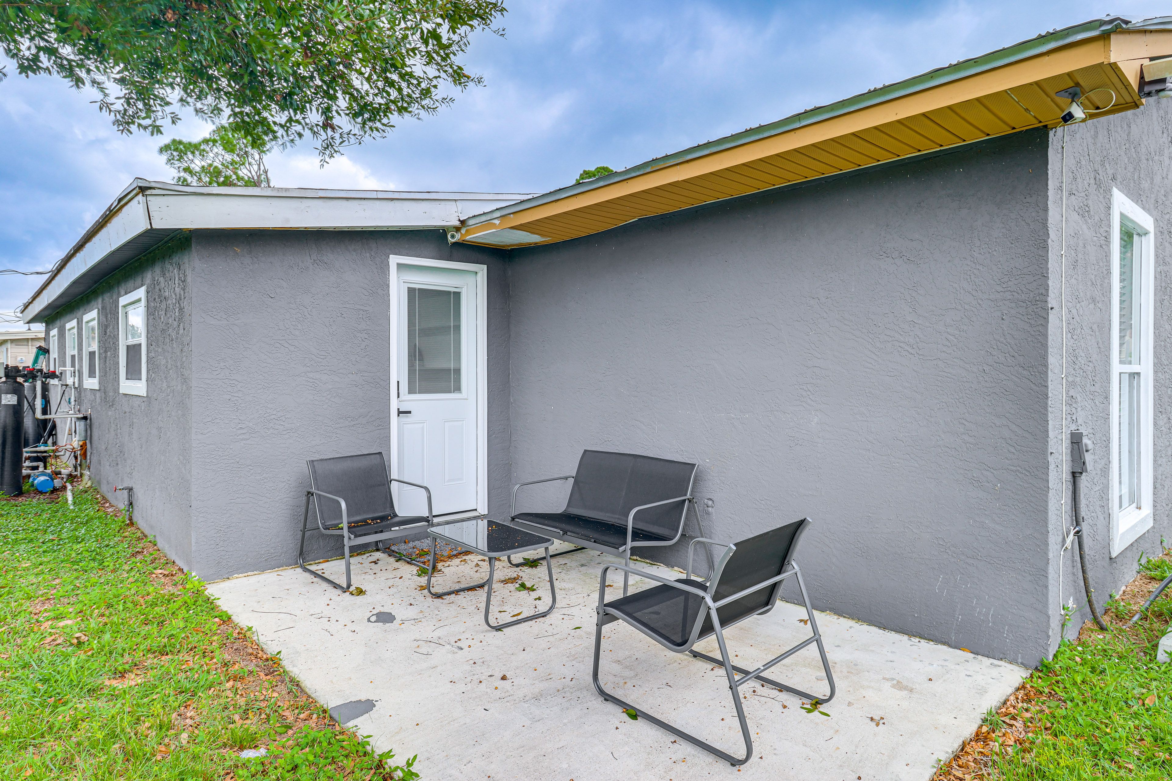 Furnished Patio