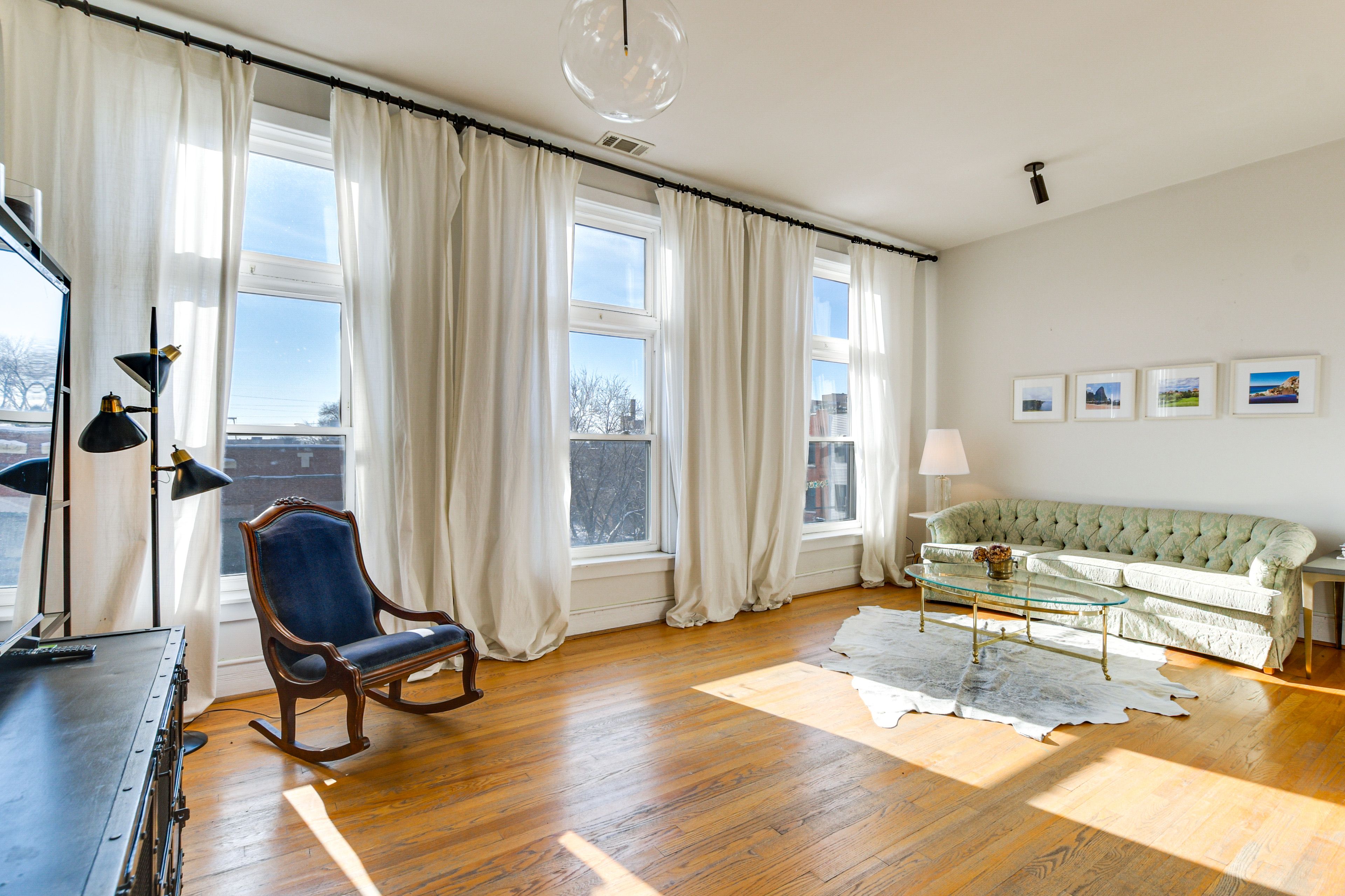 Chicago Vacation Rental | 2BR | 1BA | Stairs to Enter | 1,200 Sq Ft