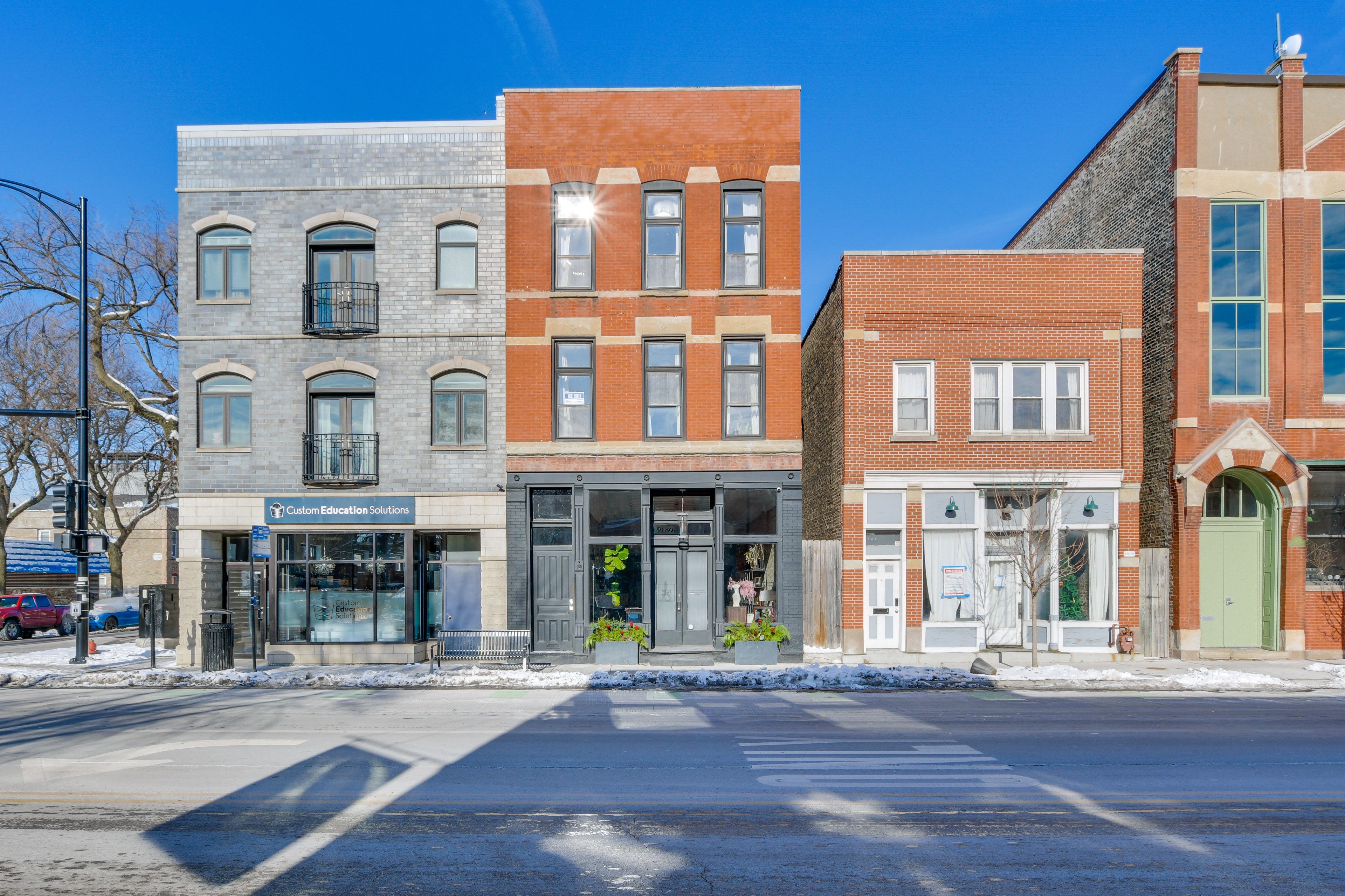 Parking | Ample Street Parking (First-Come, First-Served)