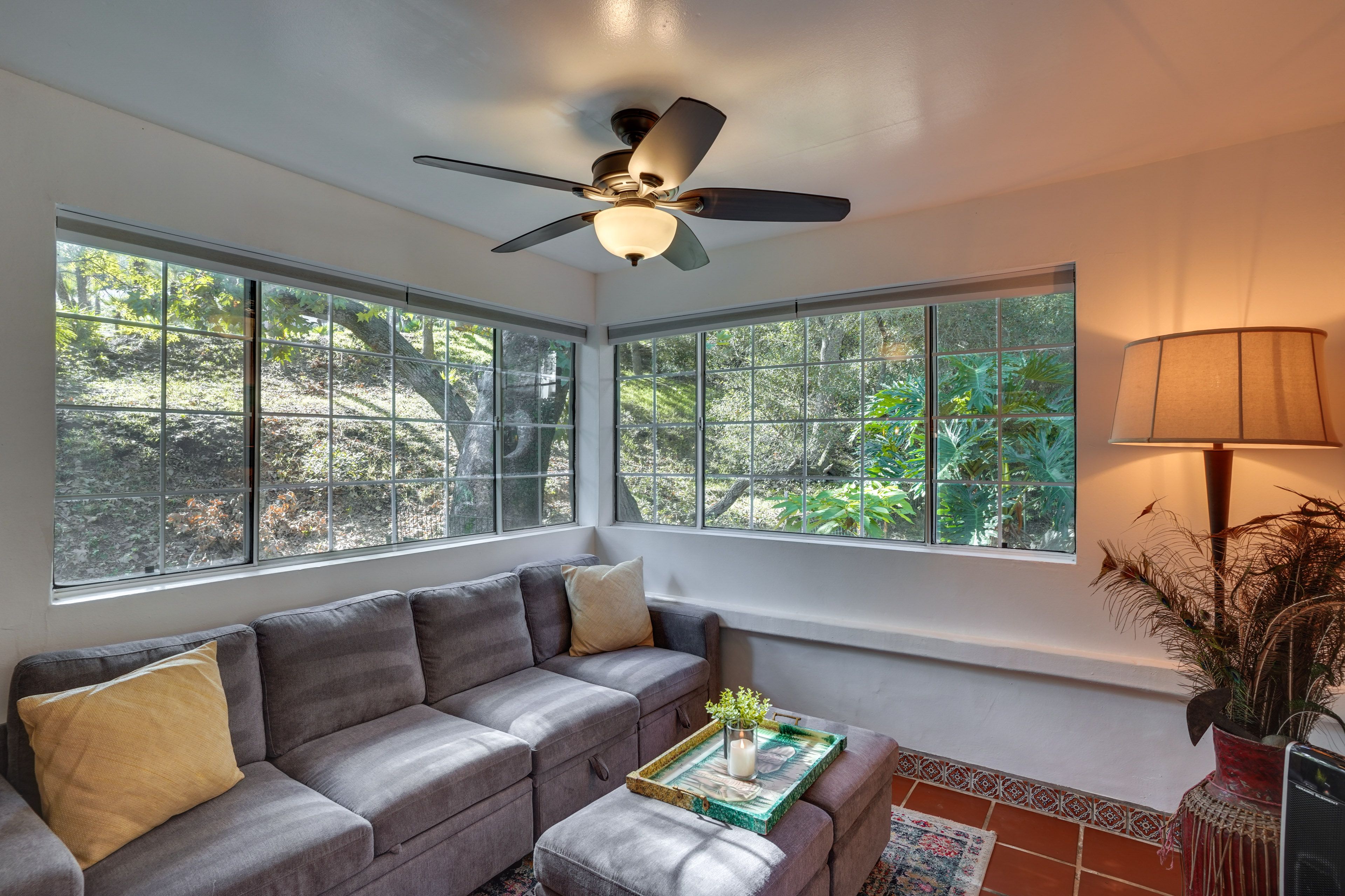 Living Room | Queen Sleeper Sofa