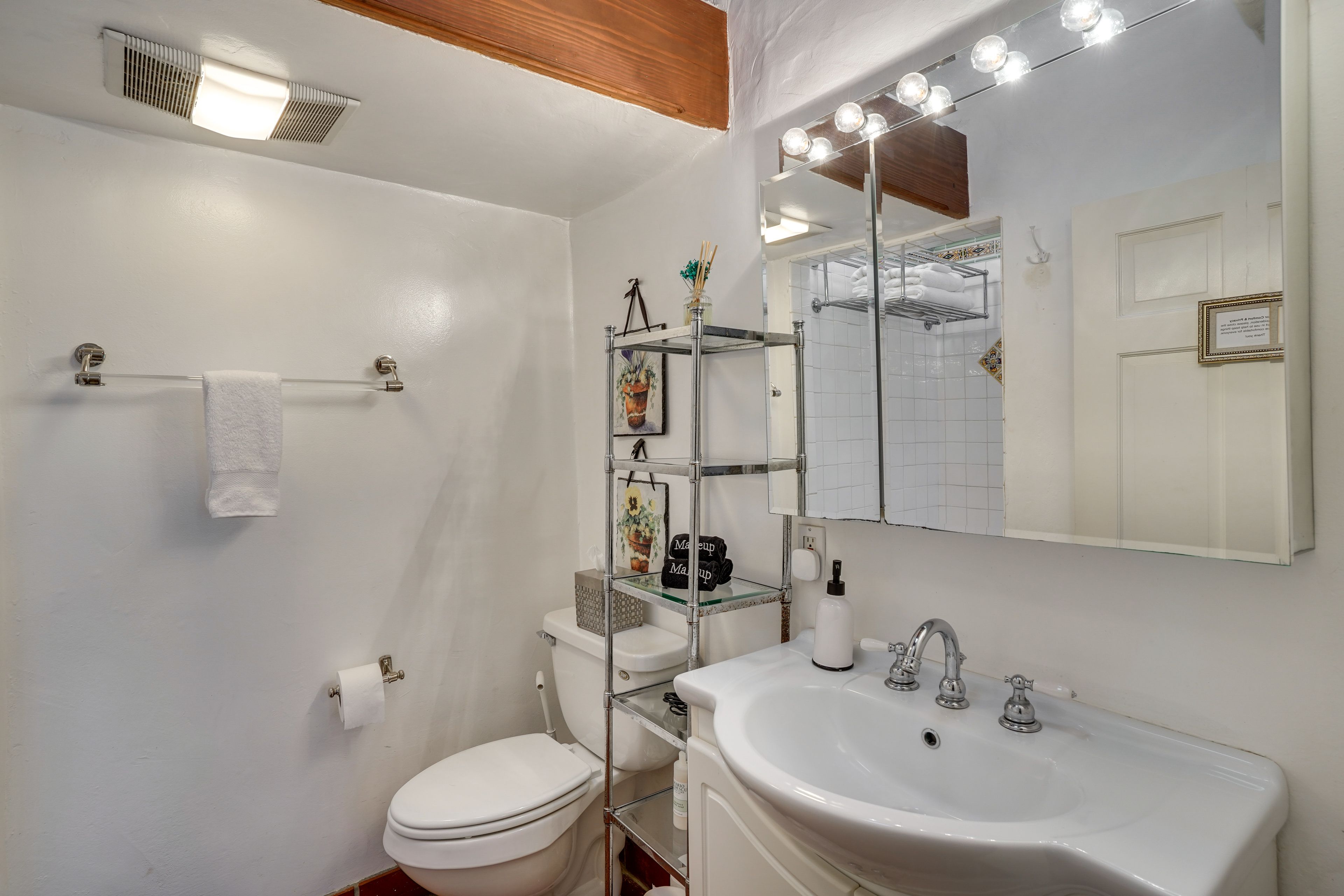 Full Bath | Towels | Hair Dryer