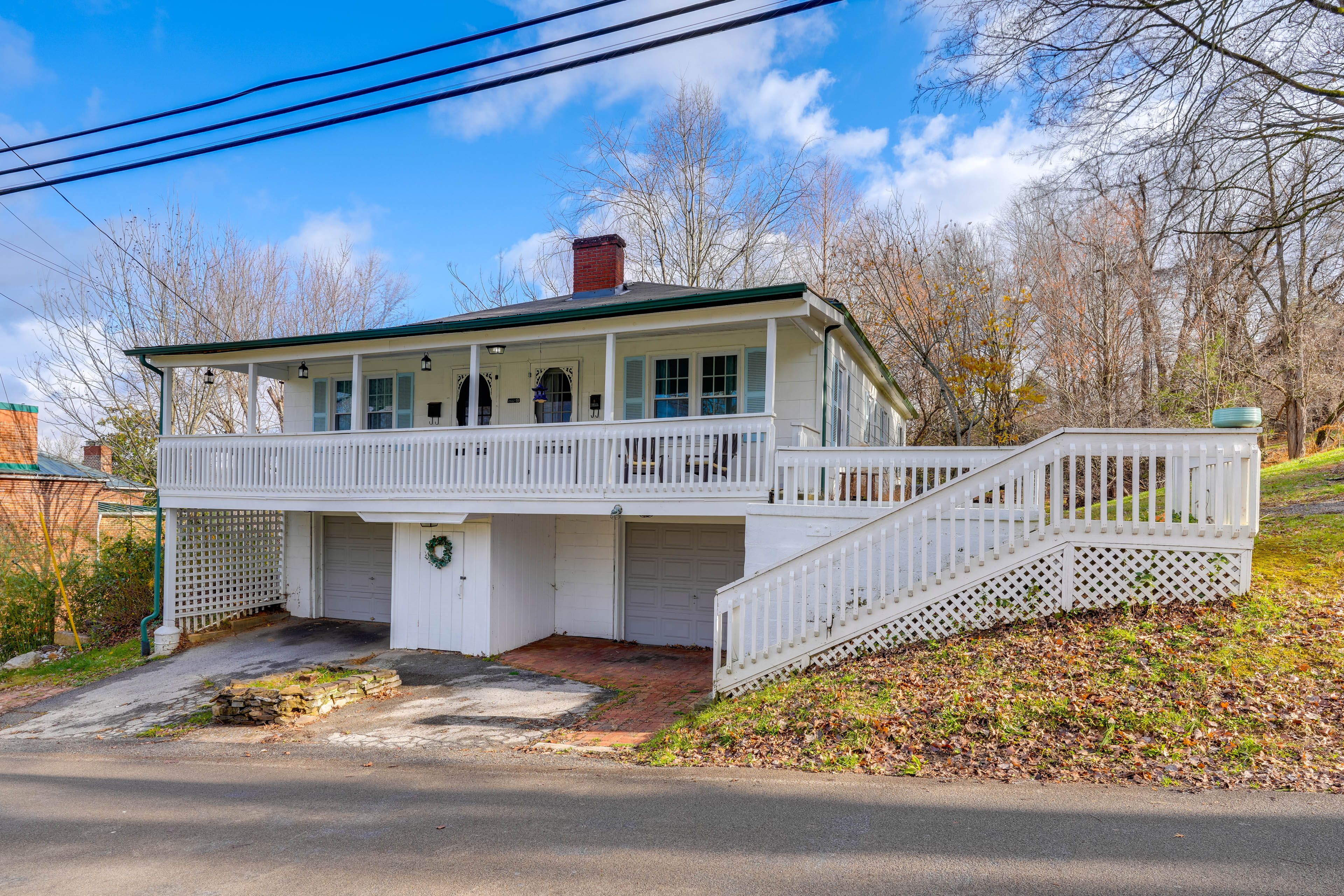 Property Exterior | Lower Driveway (1 Vehicle) | Upper Driveway (1 Vehicle)