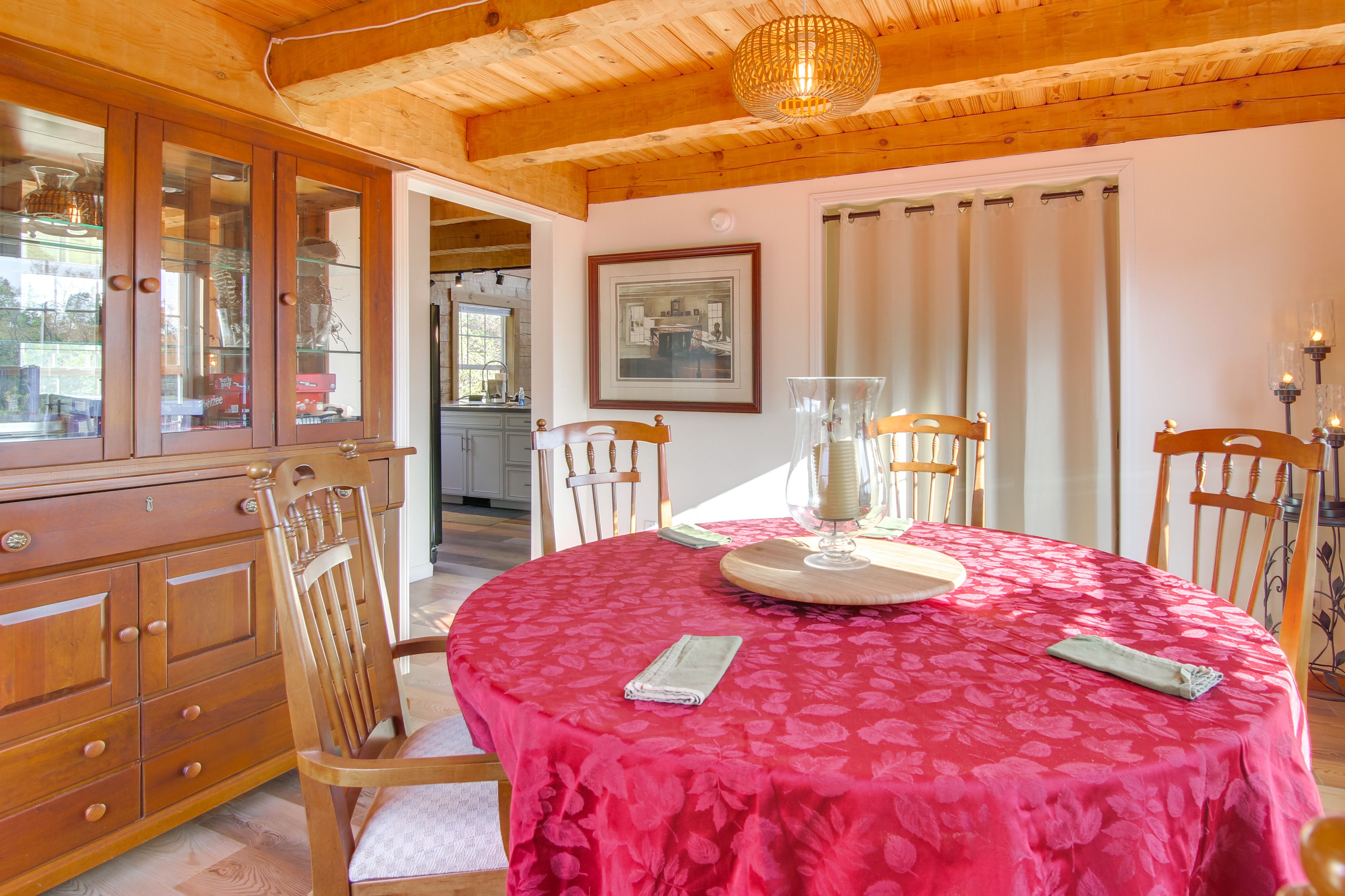 Dining Room | Dishware/Flatware Provided | Board Games | 1st Floor