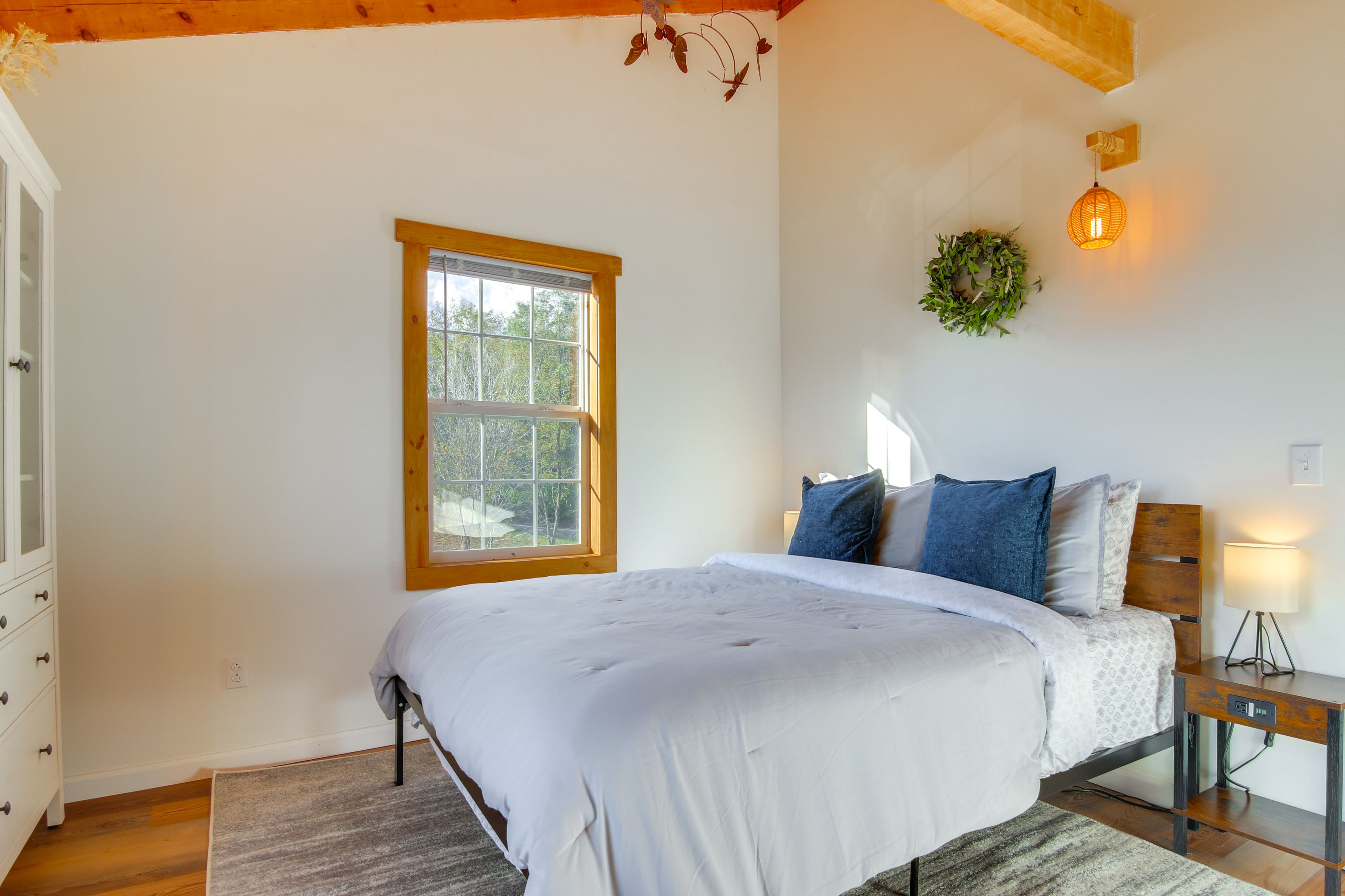 Bedroom 1 | Queen Bed | 2nd Floor