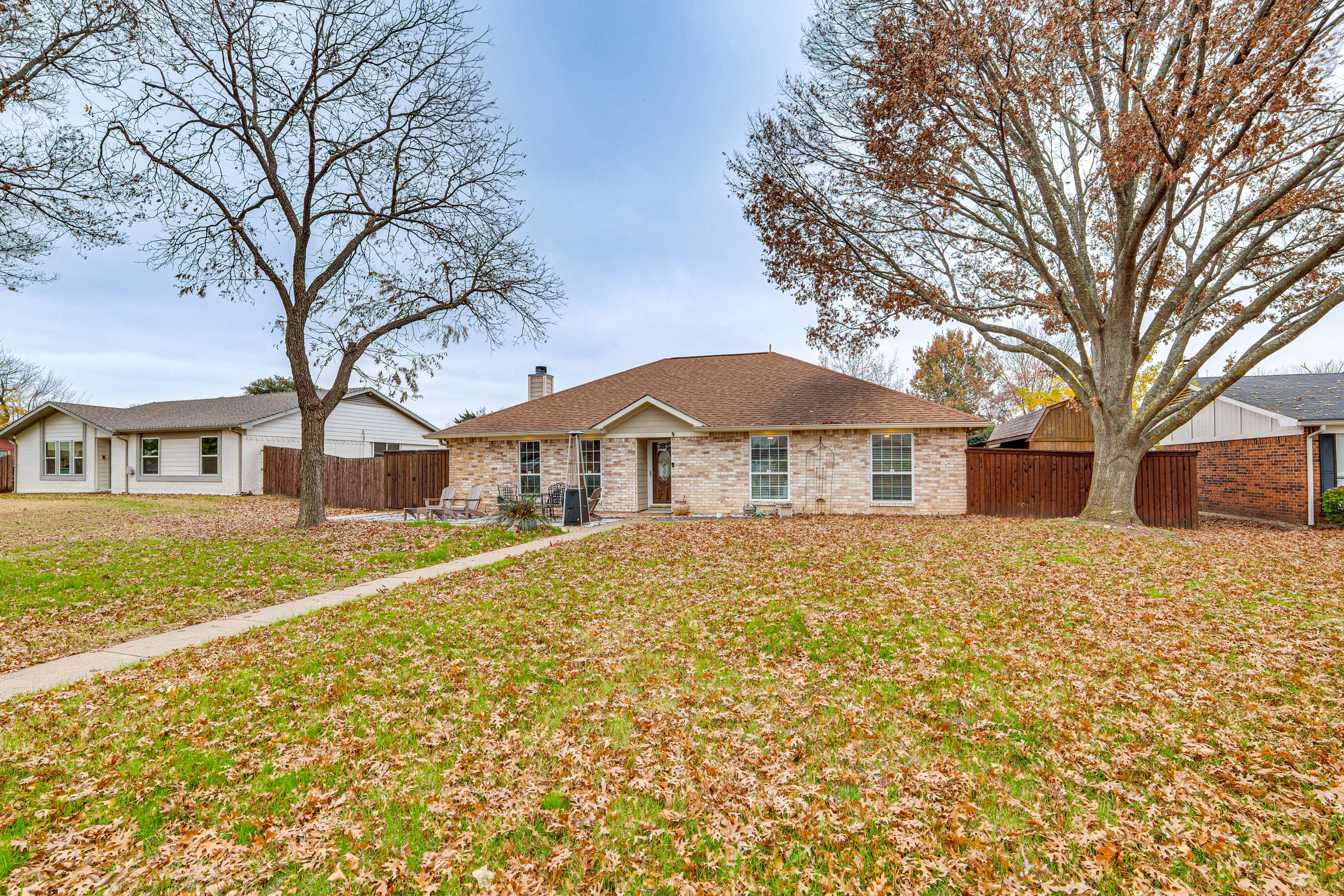 House Exterior | Free Street Parking