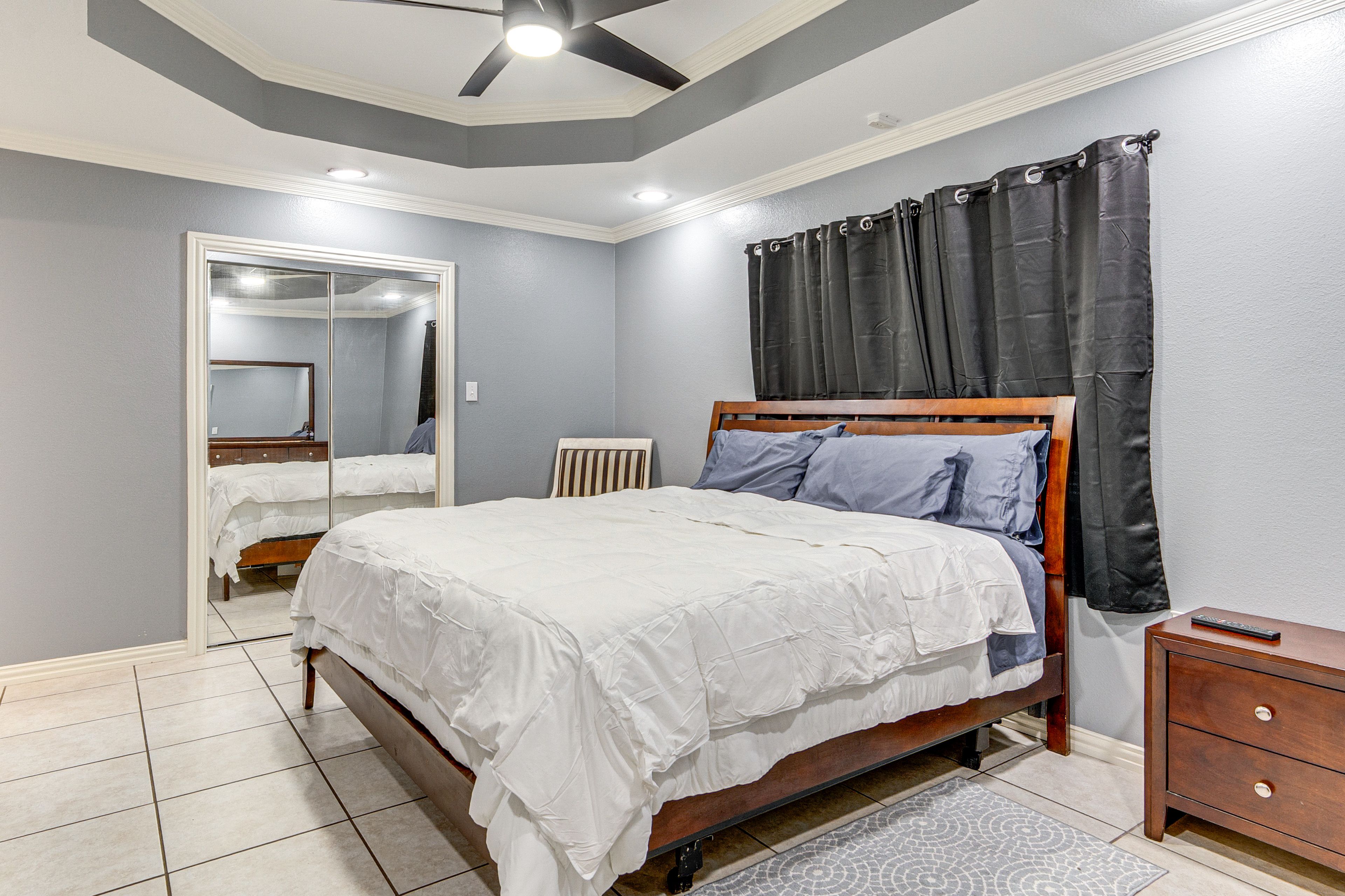 Bedroom 1 | King Bed | Smart TV