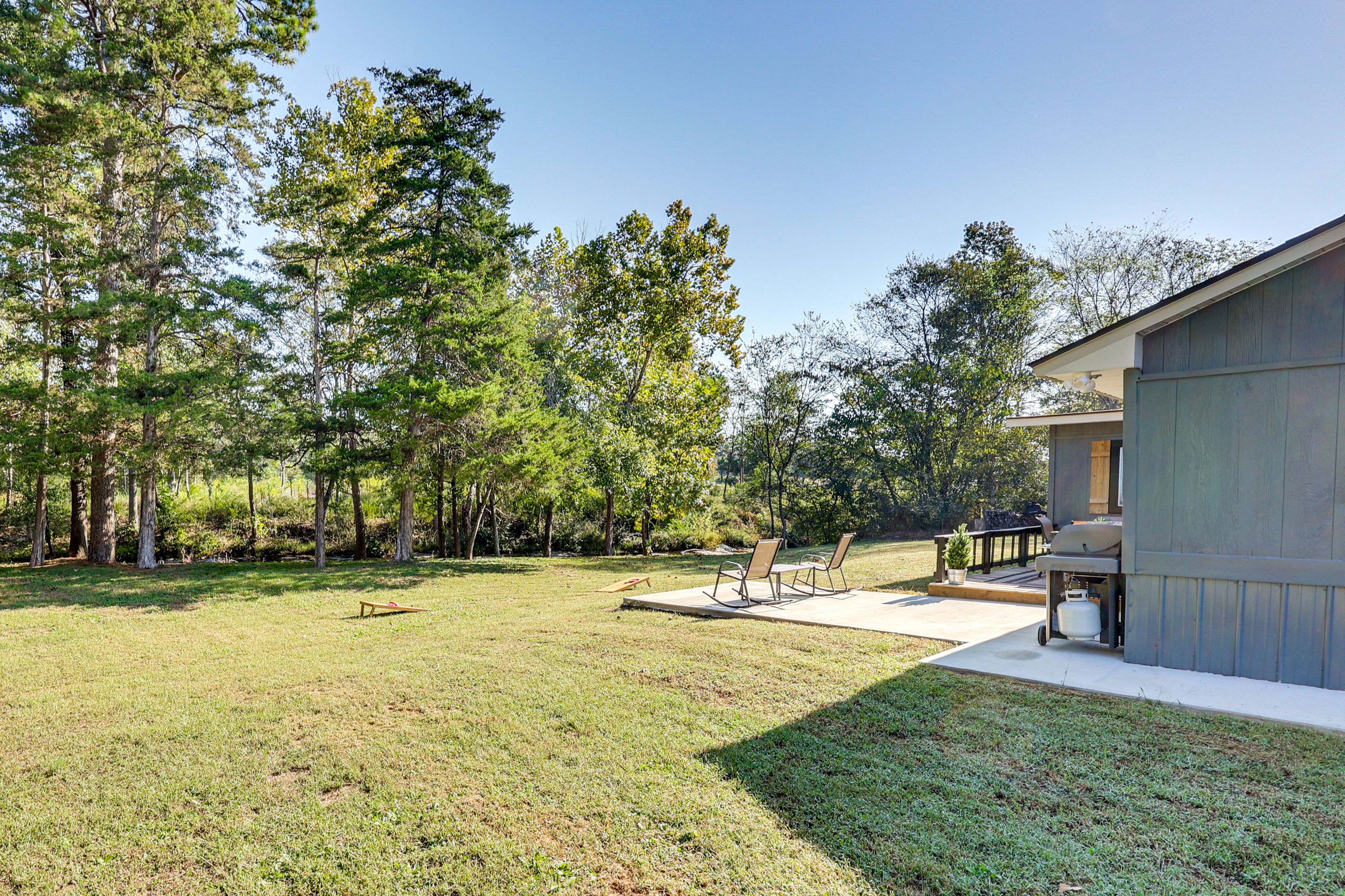 Spacious Yard | Horseshoes & Cornhole | Wood-Burning Fire Pit | On-Site Creek