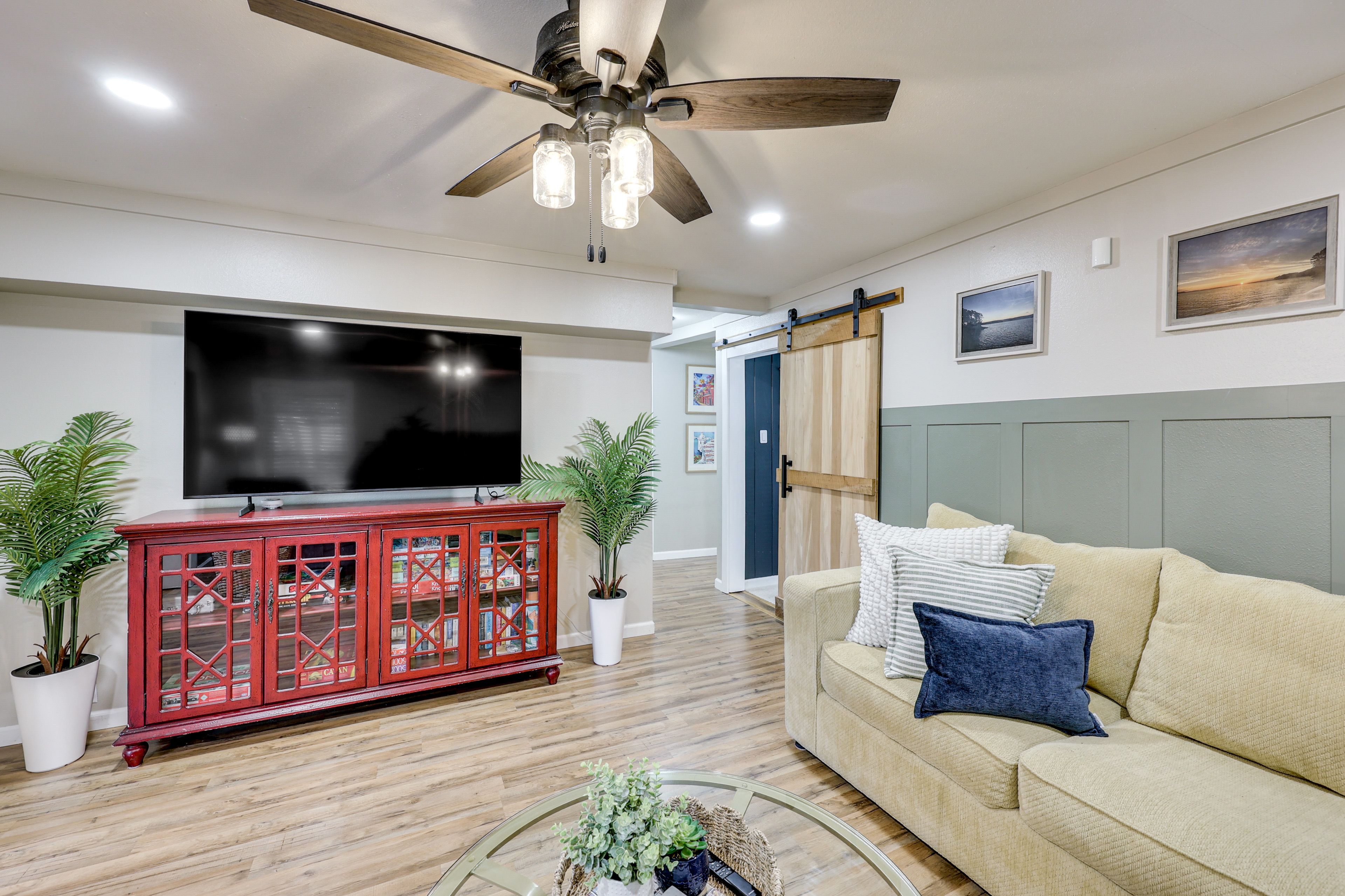 Property Interior | Board Games/Books | Central A/C & Heating | Window A/C Units