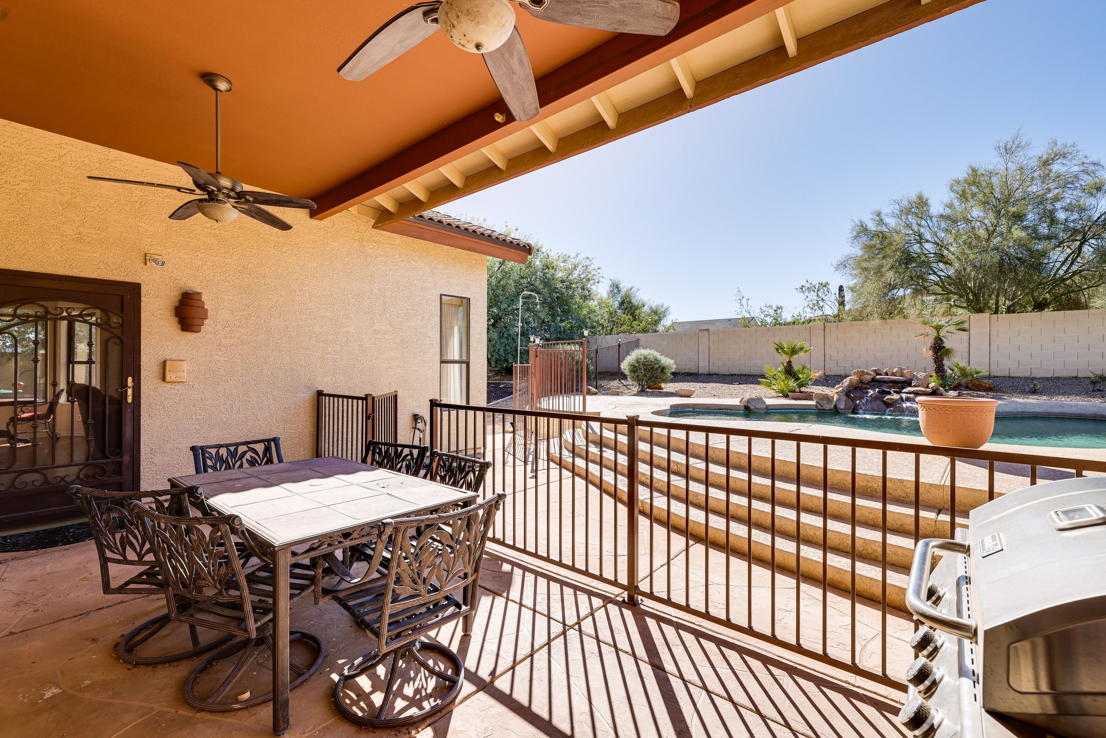 Covered Patio | Gas Grill
