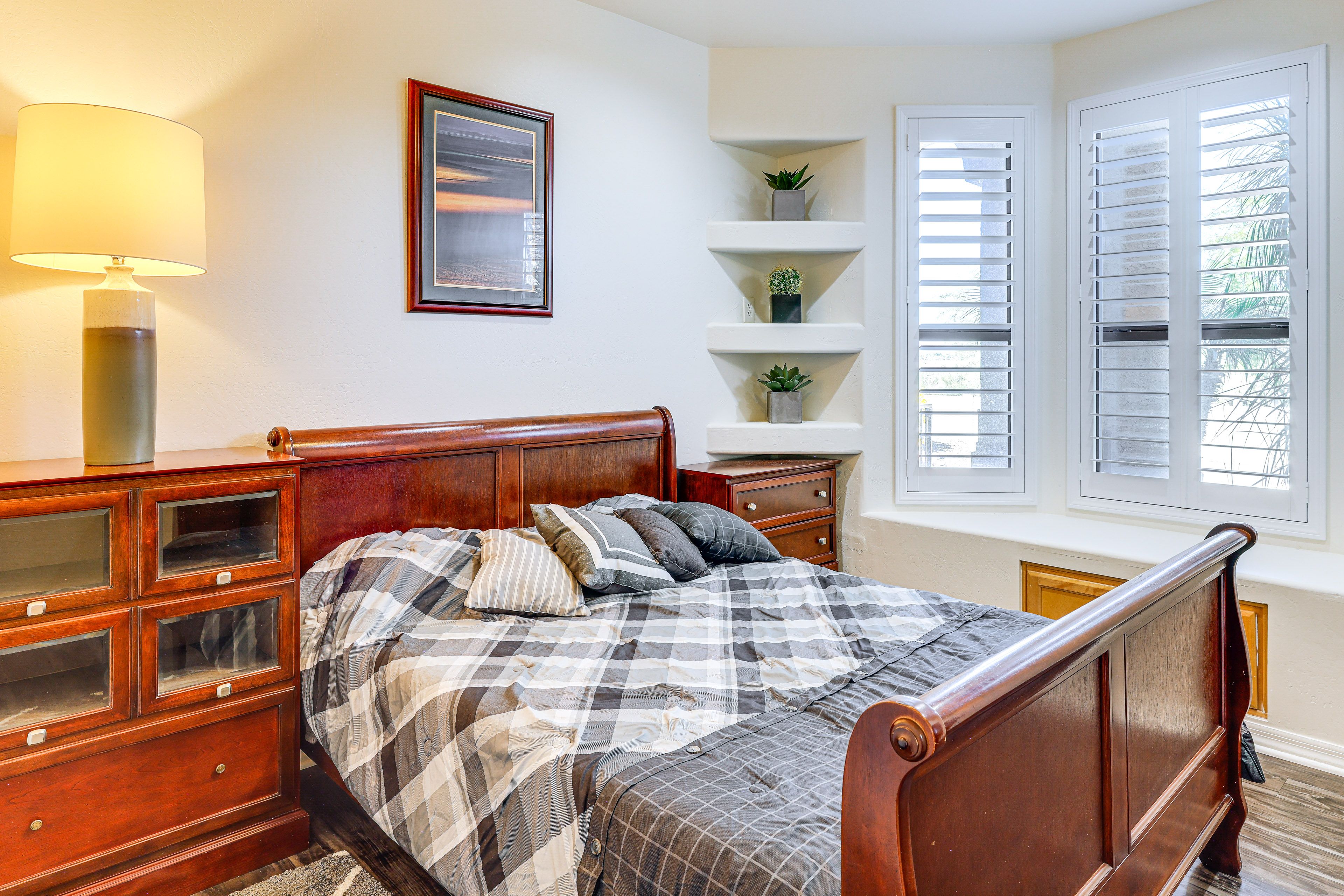 Bedroom 4 | Queen Bed