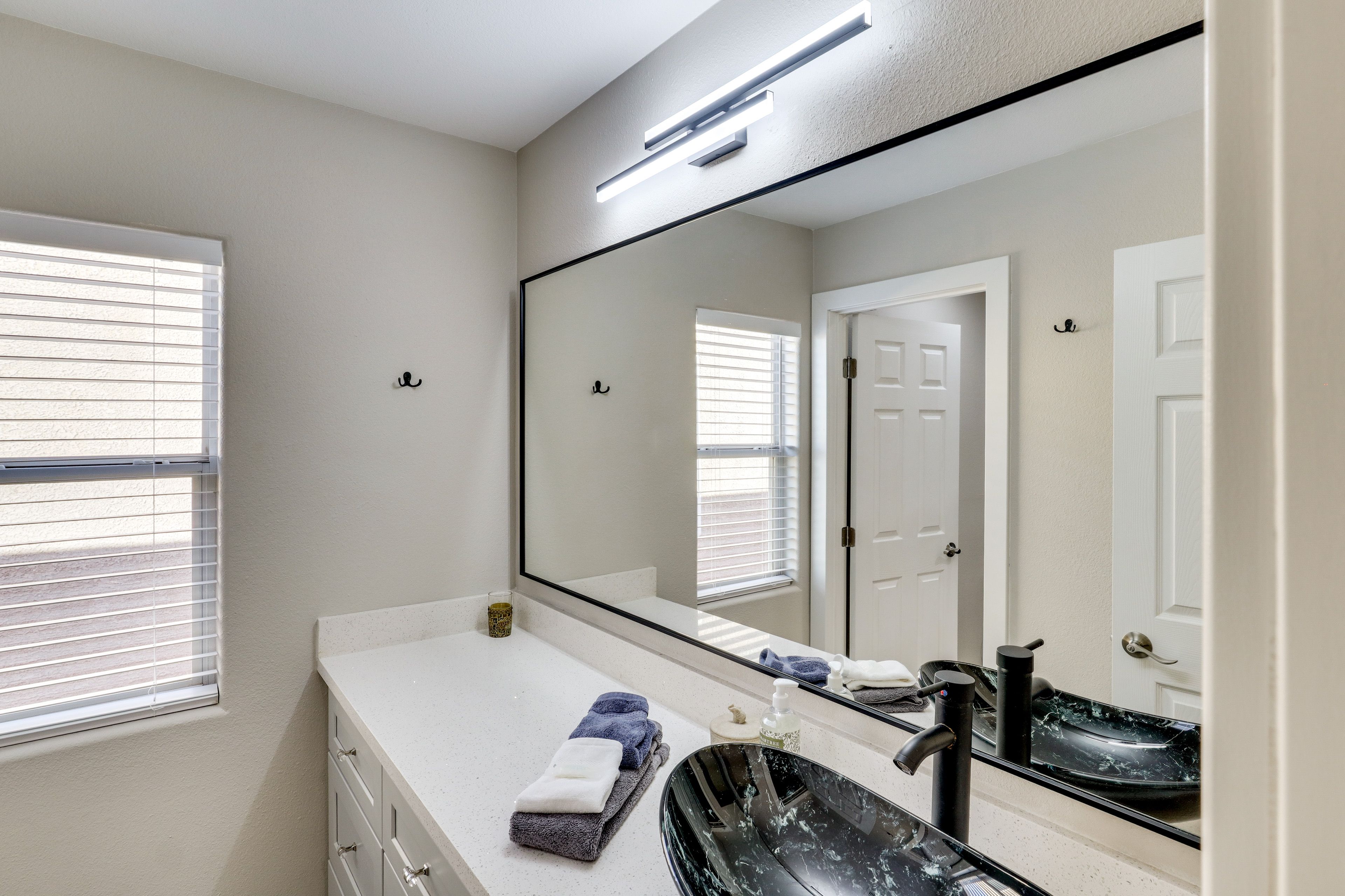 Bathroom | 2nd Floor