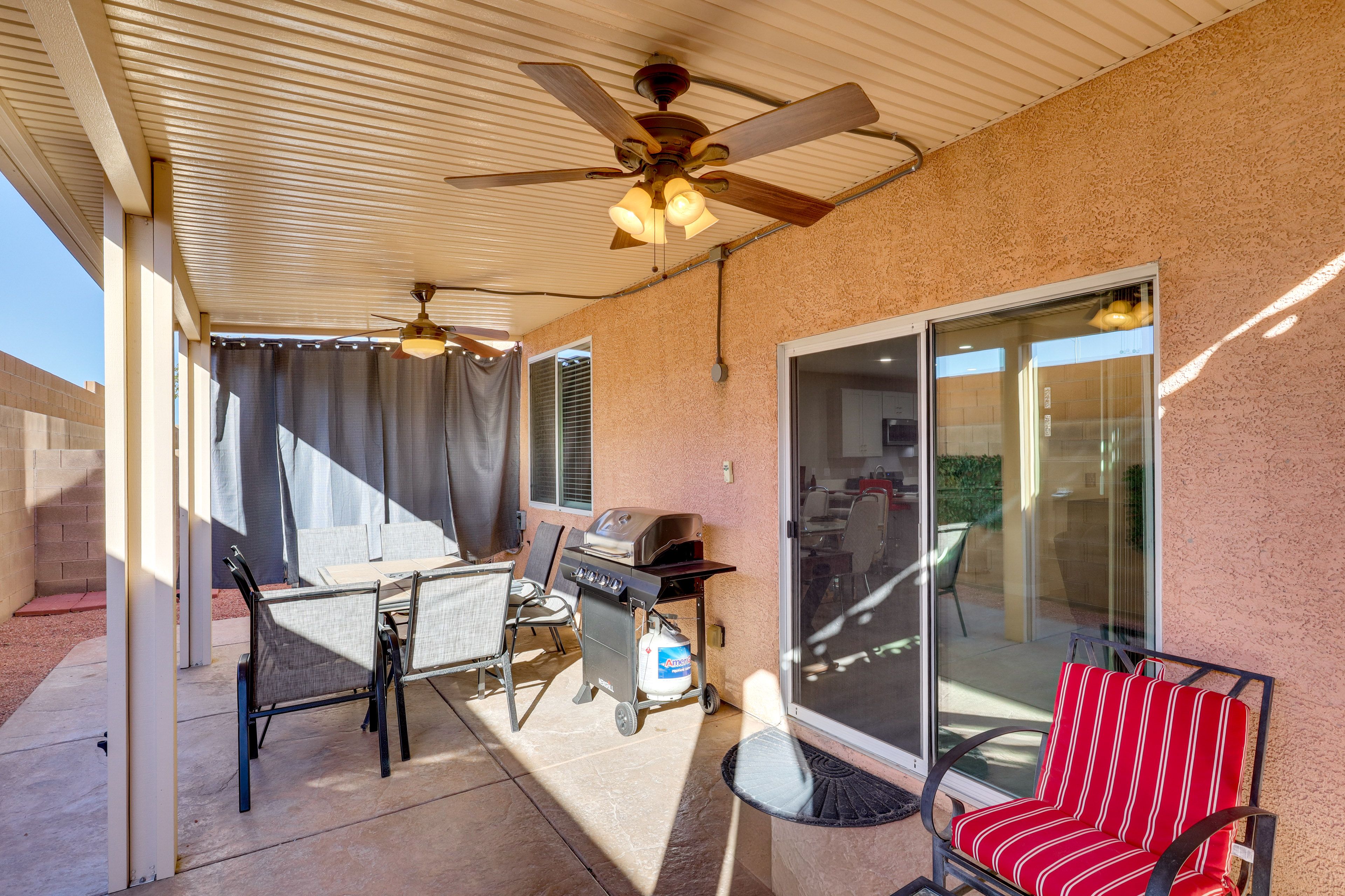 Private Patio | Gas Grill | Outdoor Dining Area