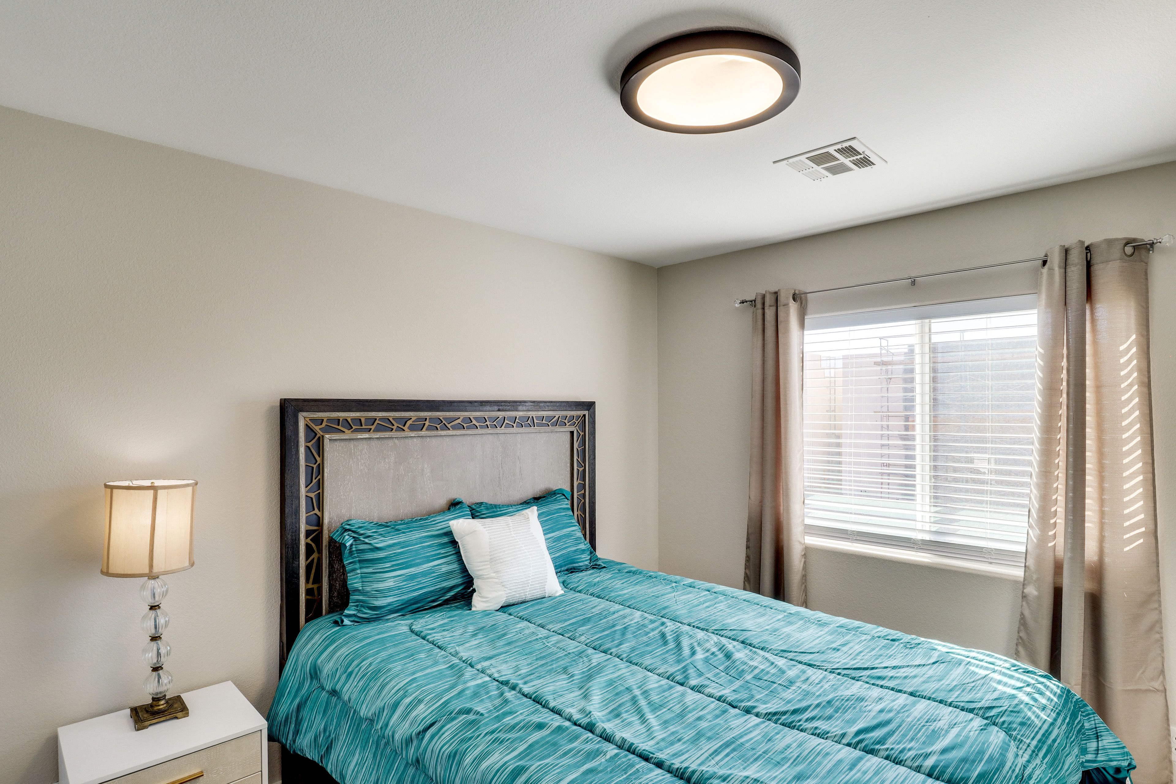 Bedroom 2 | Queen Bed | 2nd Floor