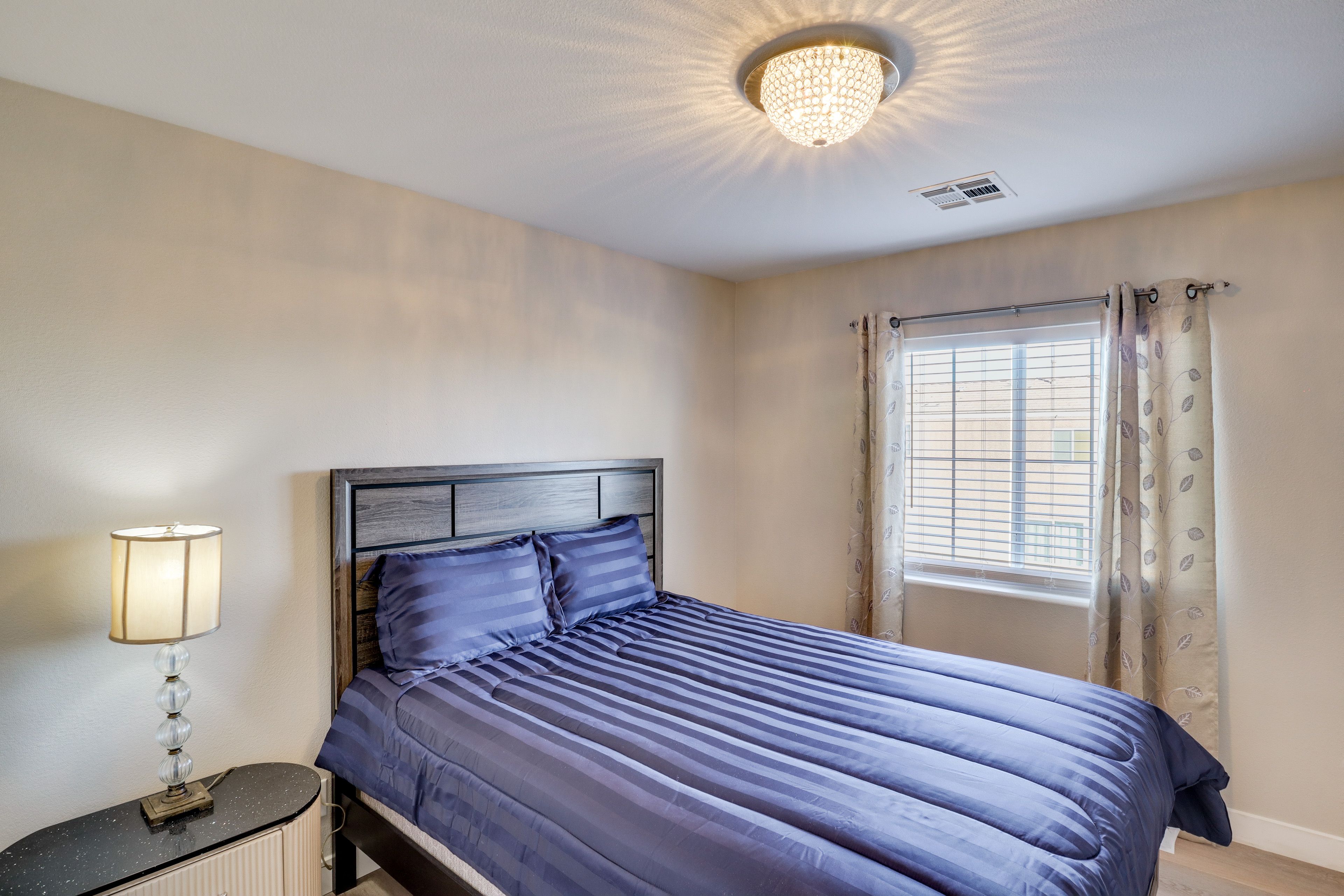 Bedroom 3 | Queen Bed | 2nd Floor