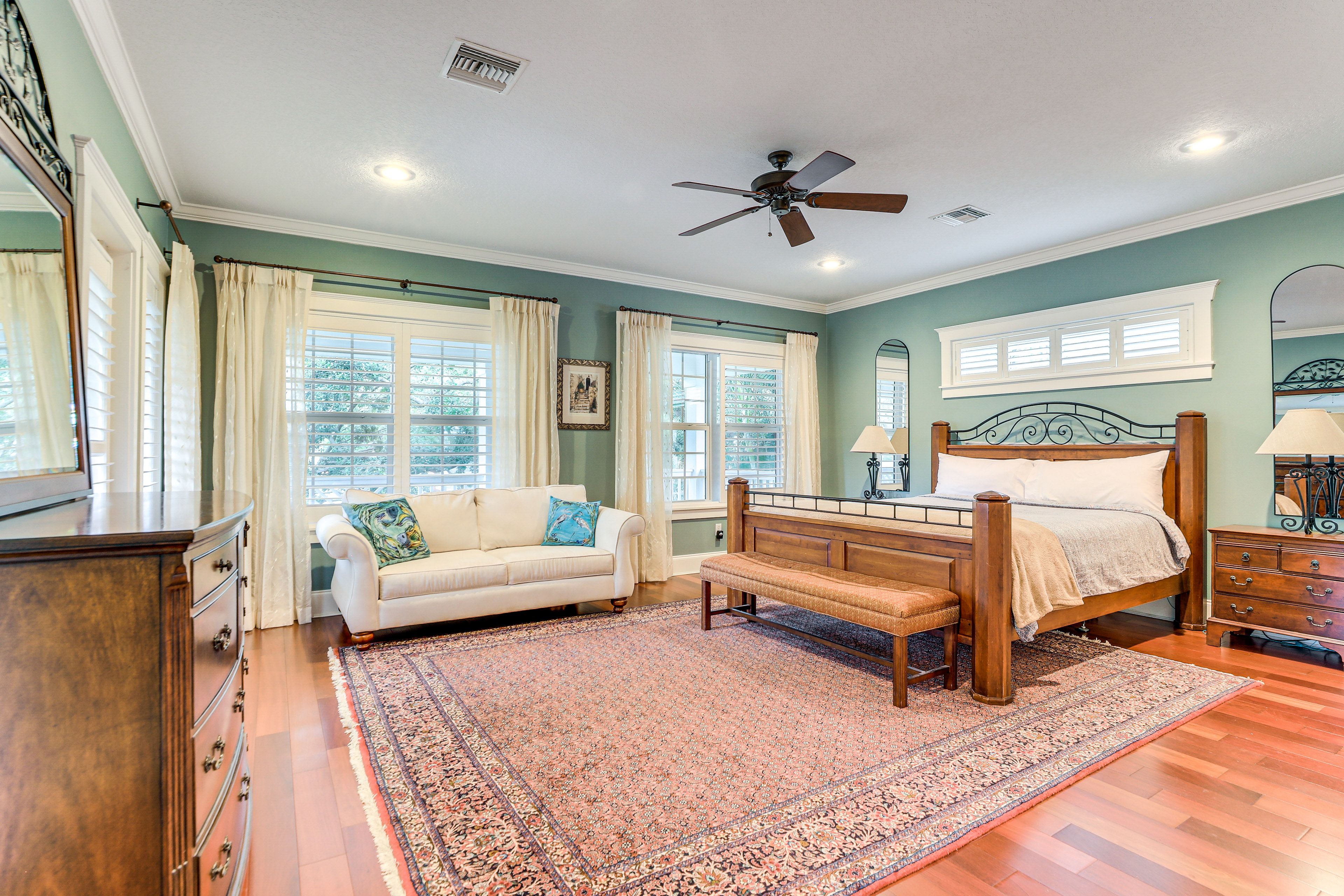 Bedroom Suite 1 | King Bedroom | Linens Provided | 2nd Floor