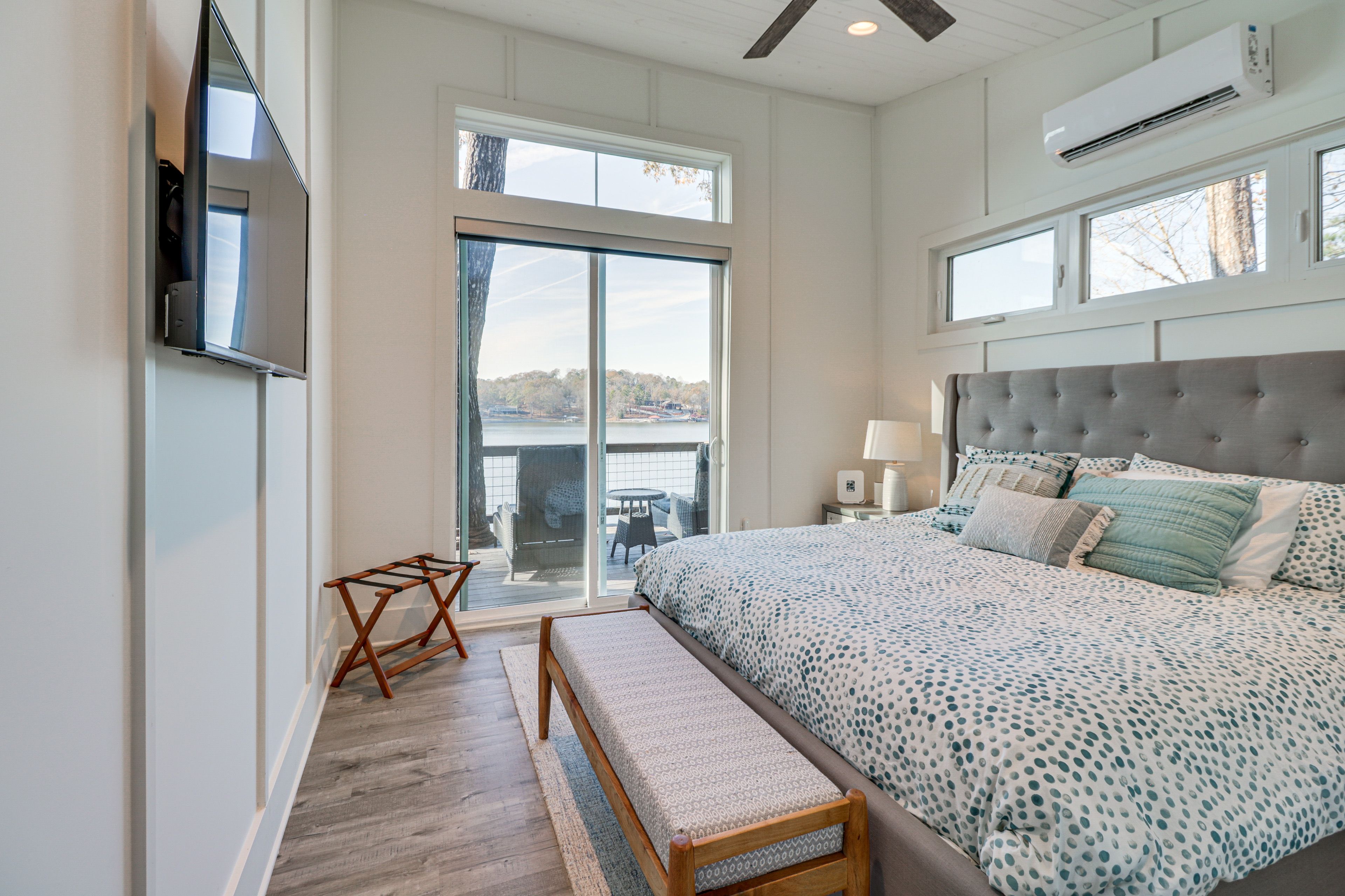 Bedroom 1 | Main Level | King Bed