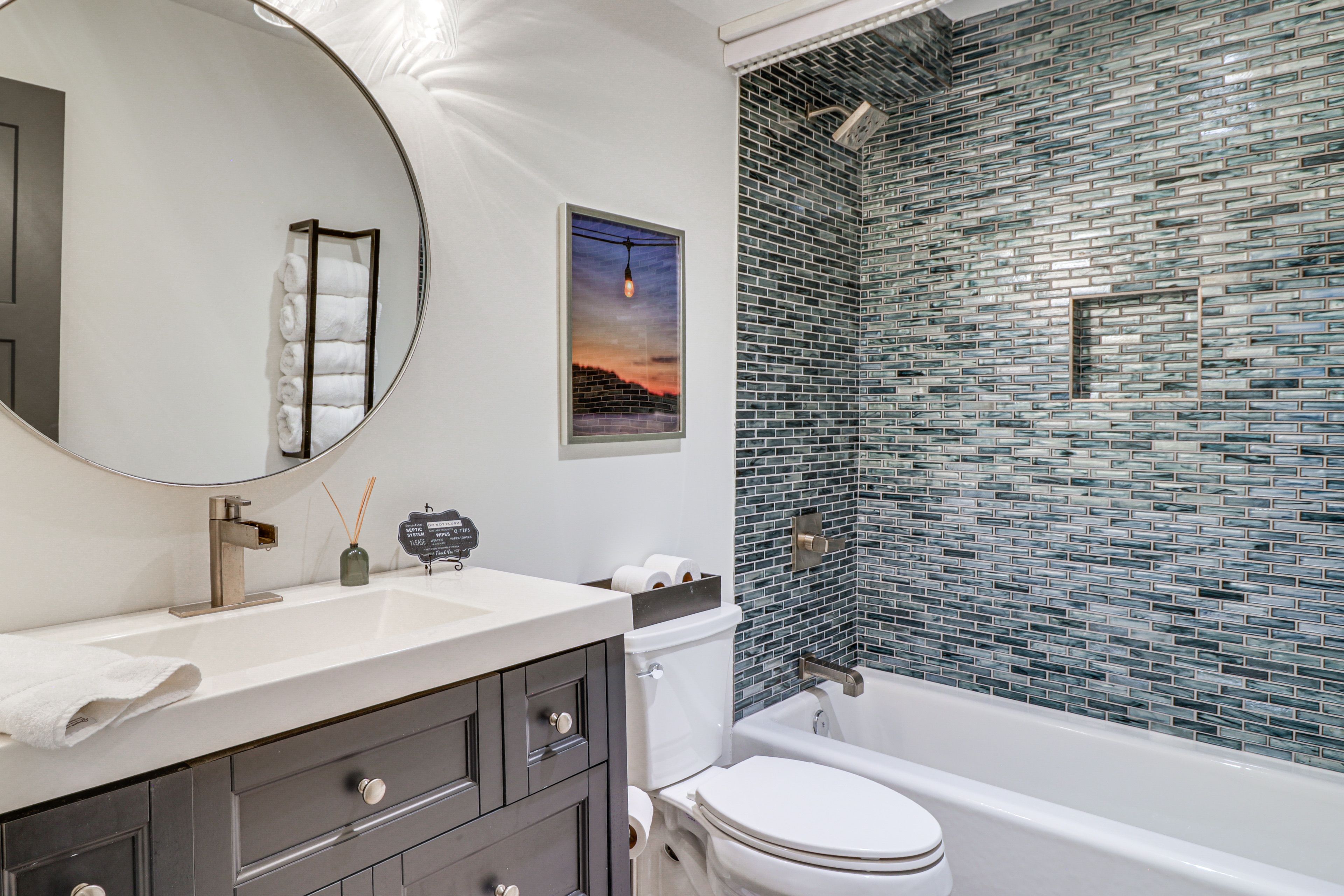Full Bathroom | Lower Level | Complimentary Toiletries