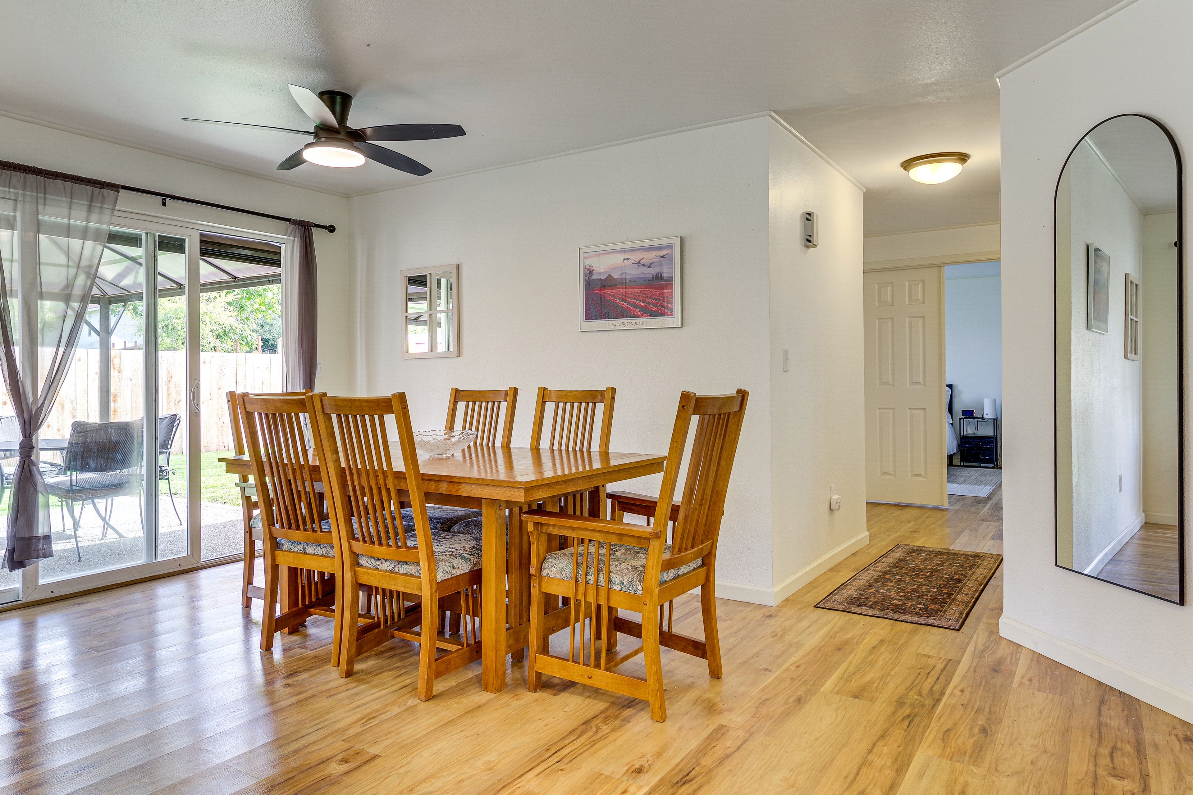 Dining Area | Dishware & Flatware