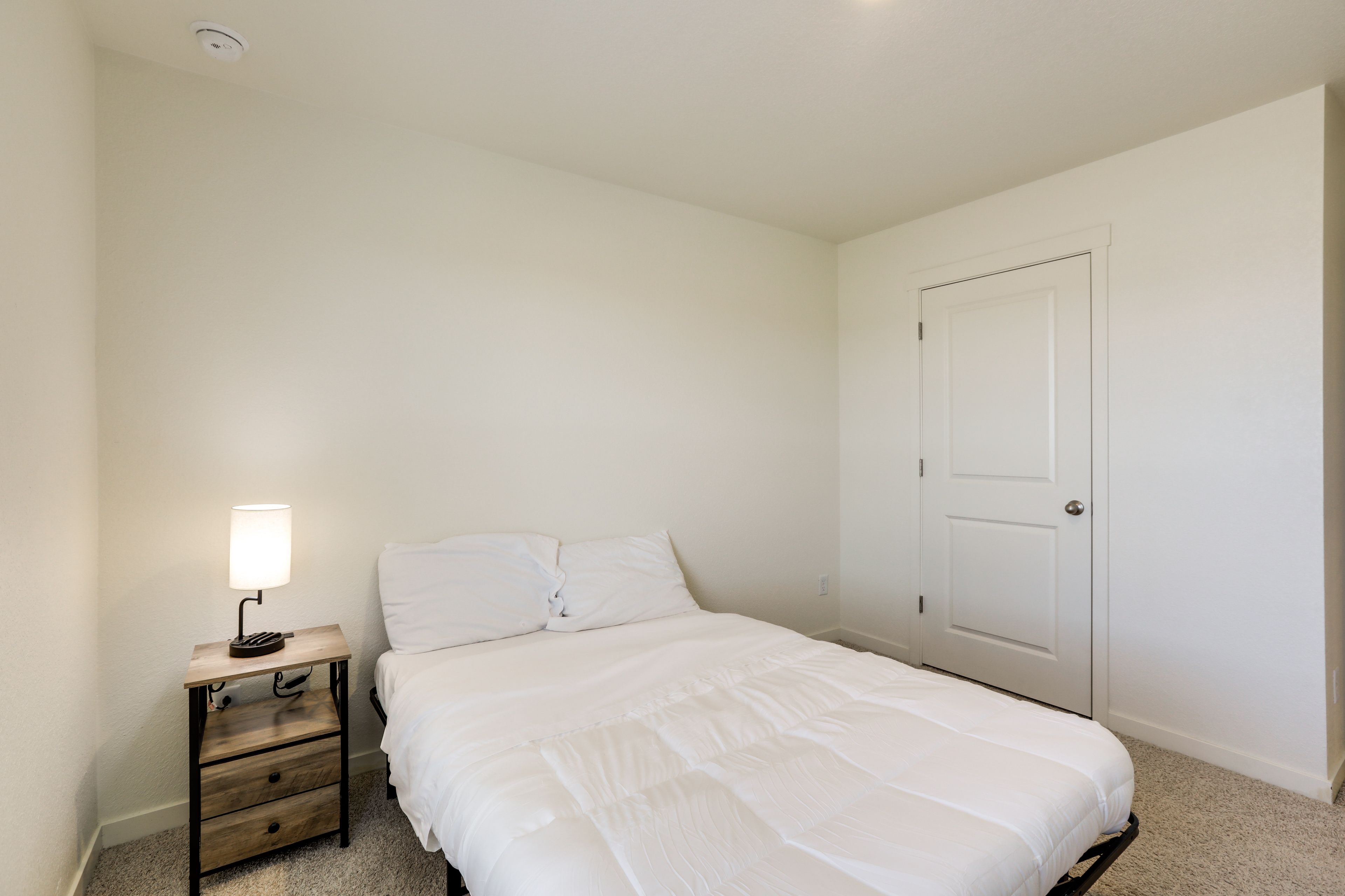 Bedroom 4 | Queen Bed | 2nd Floor