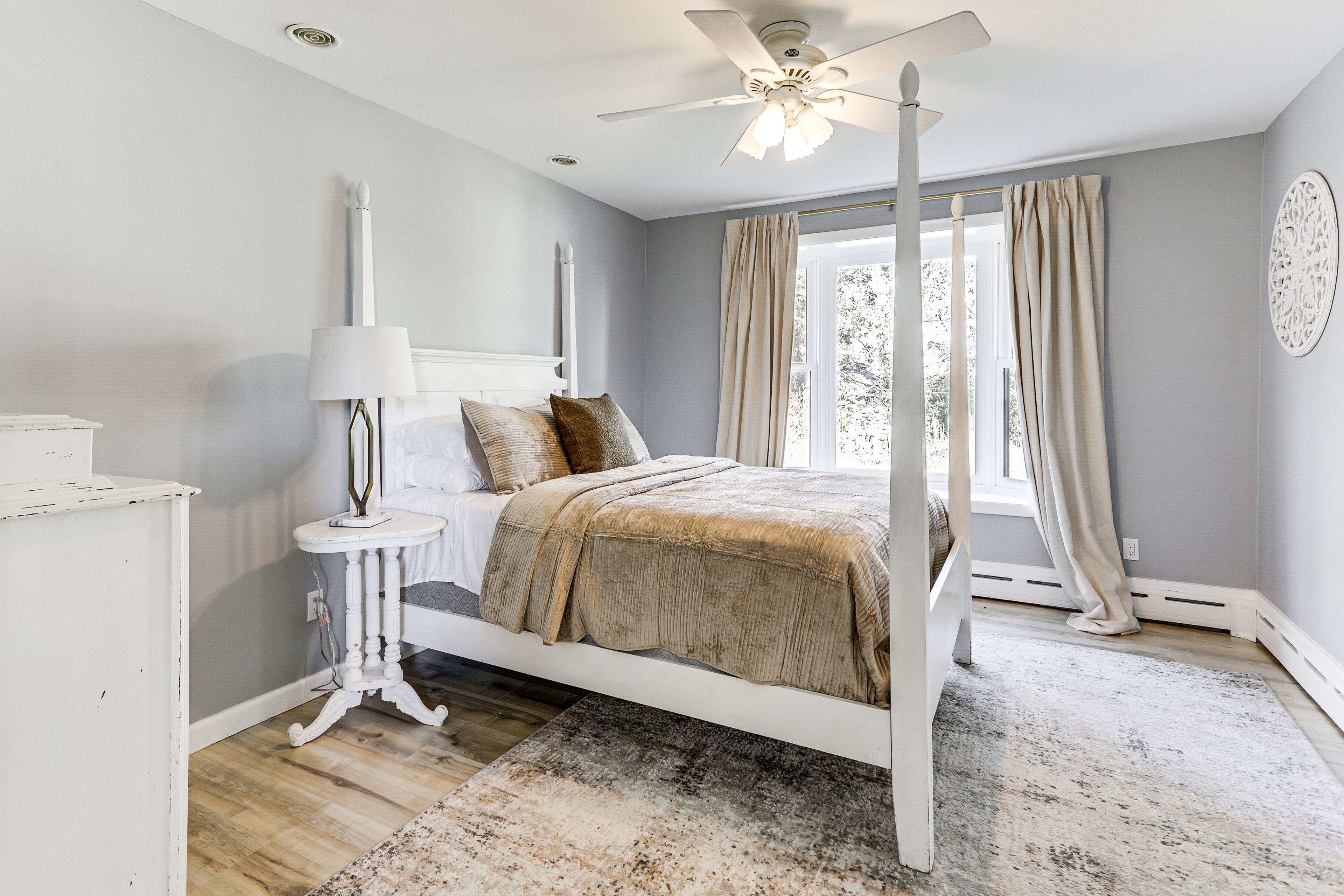 Bedroom 2 | Queen Bed