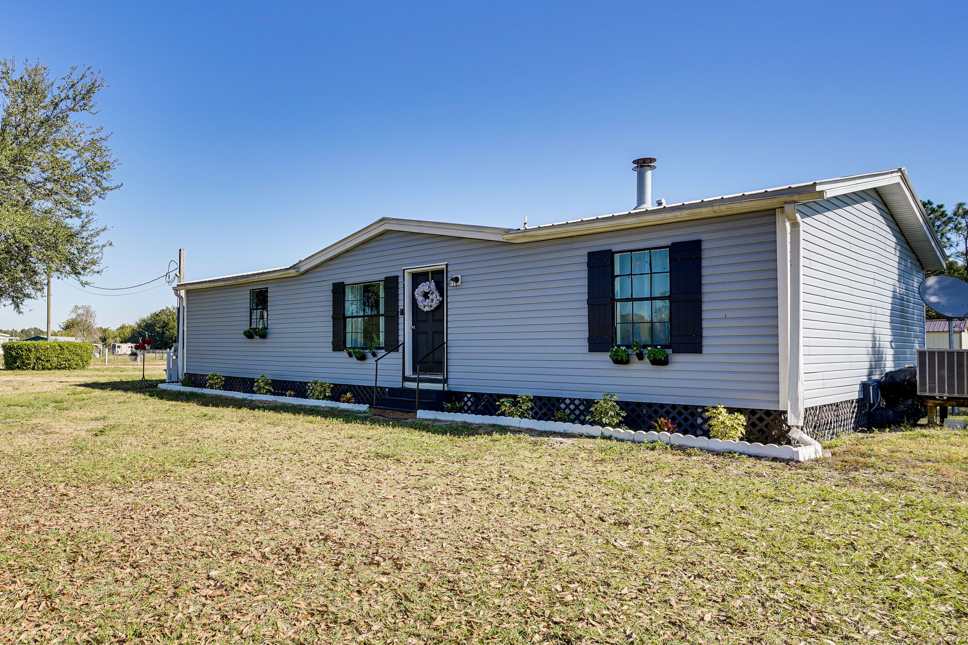 Parking | Driveway (5 Vehicles)