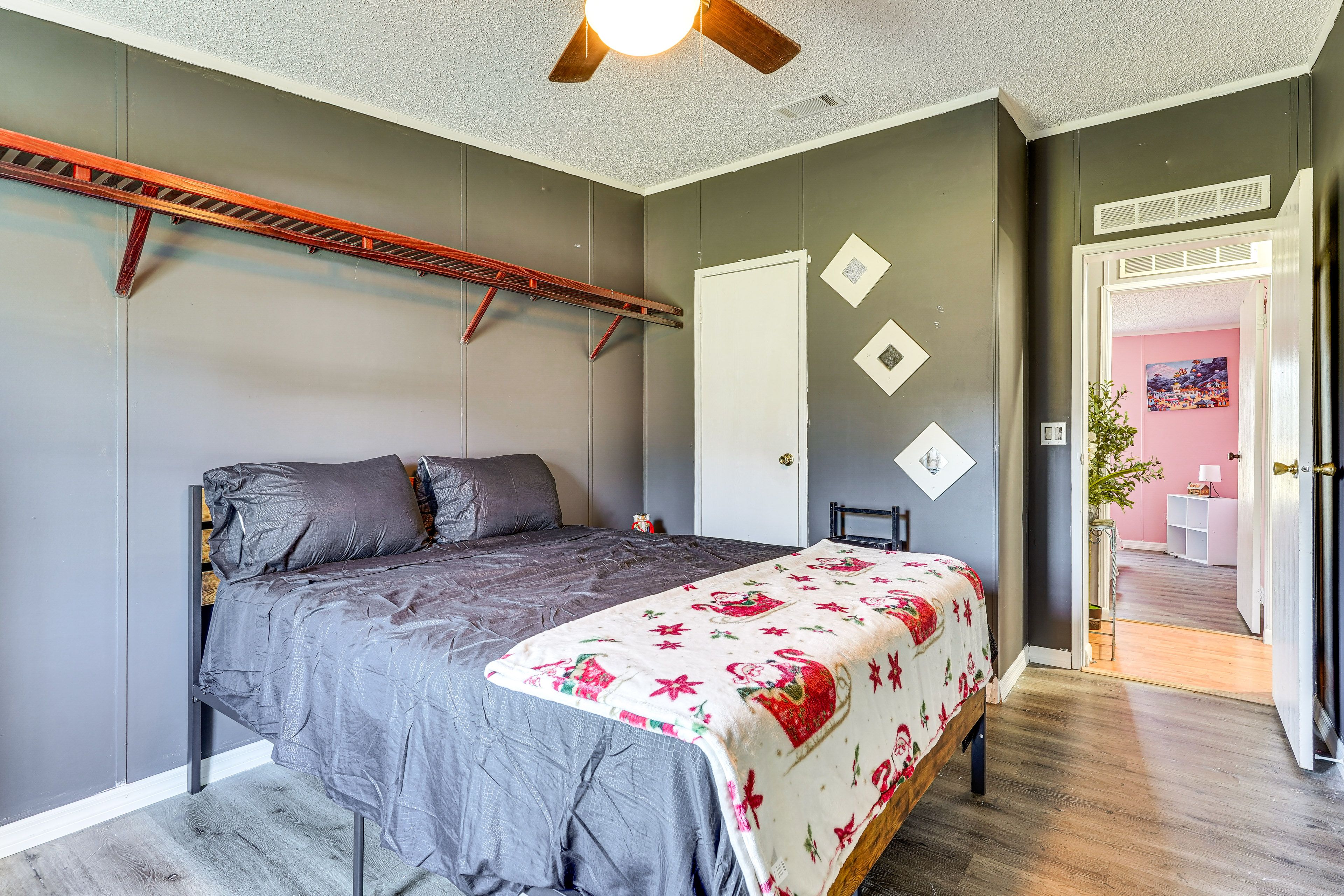 Bedroom 2 | Queen Bed | Linens Provided