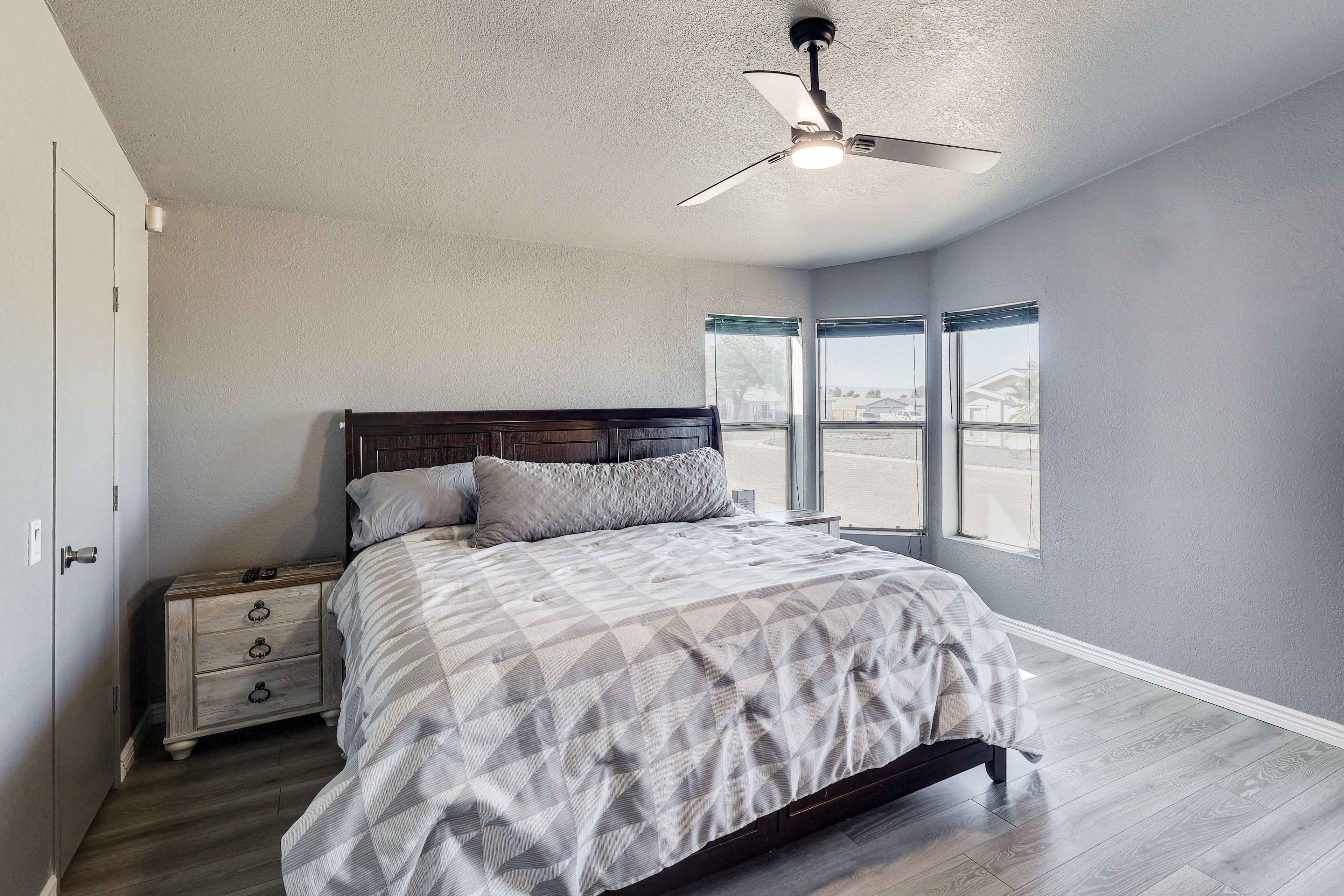 Bedroom 1 | King Bed | Linens