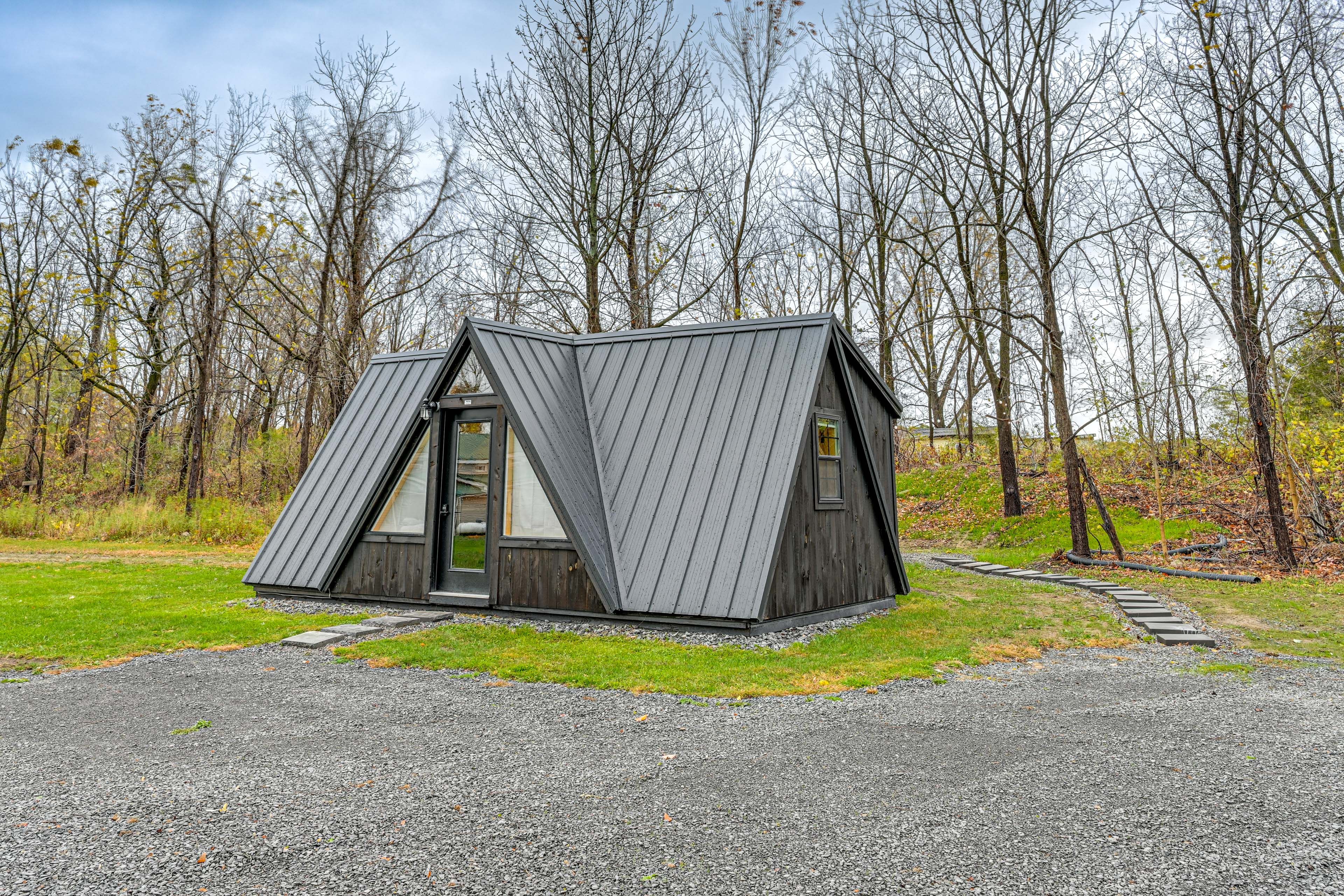 Parking | Driveway (2 Vehicles)