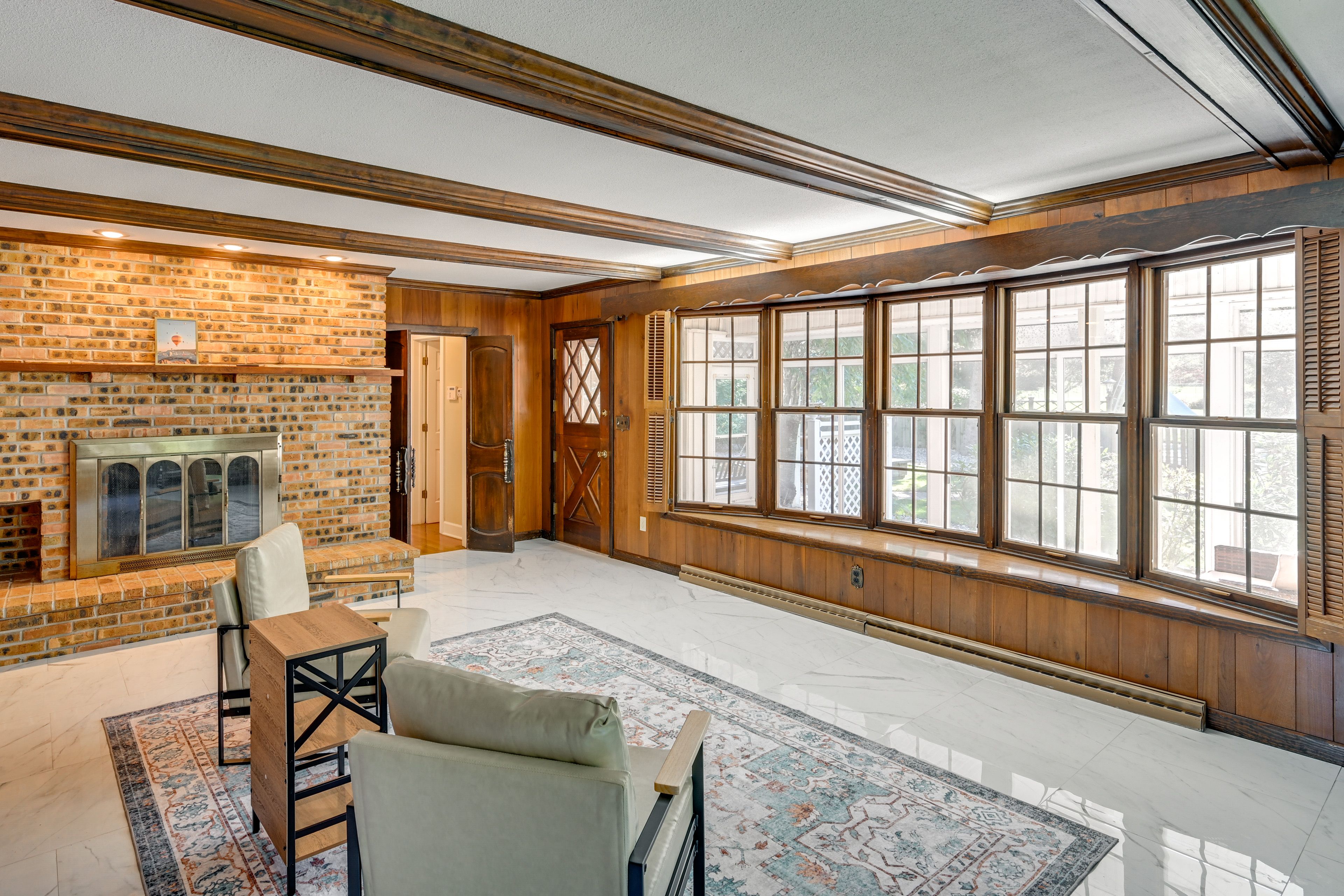 Sitting Room | 1st Floor