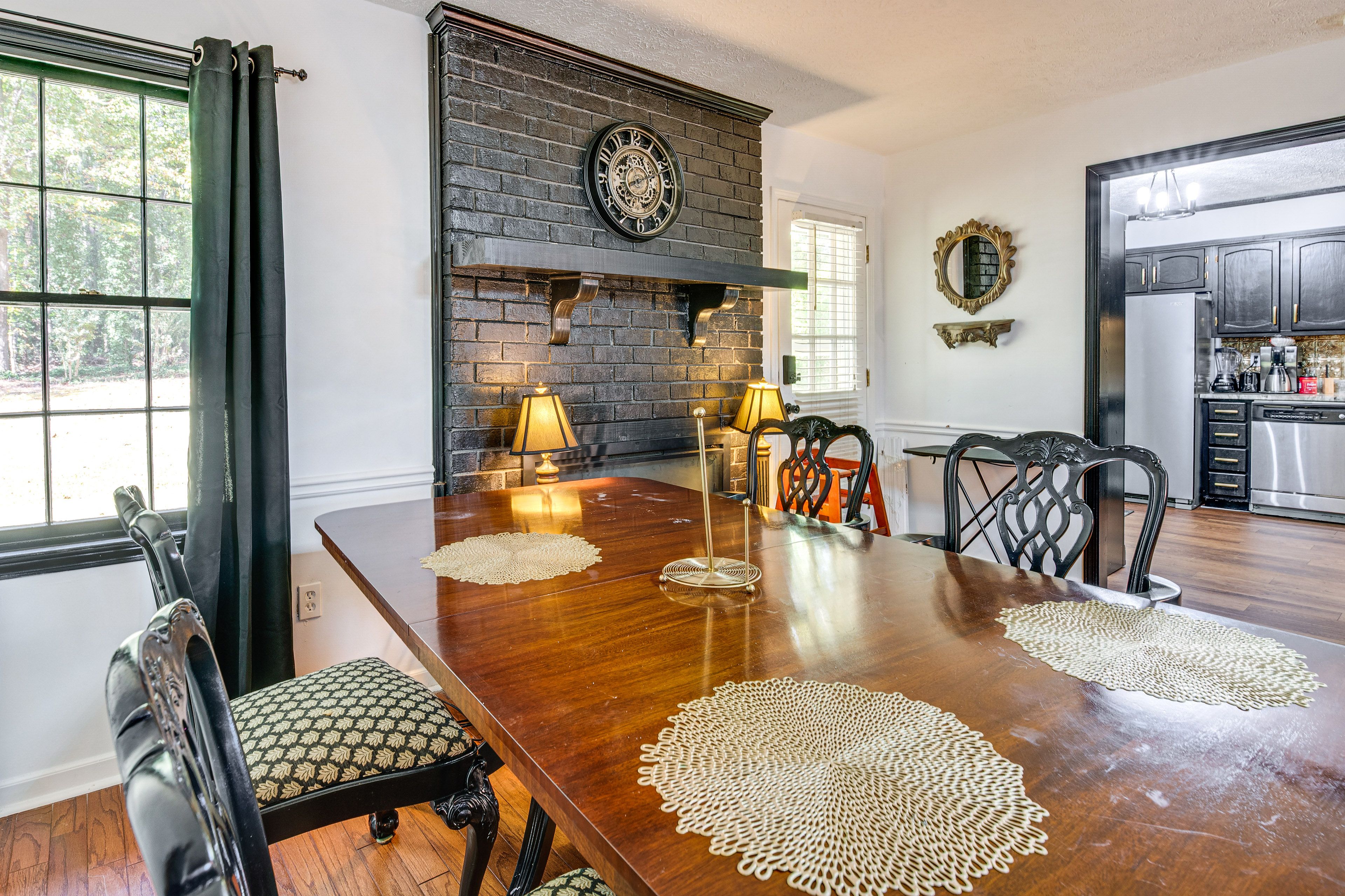 Dining Area | Dining Table | Dishware/Flatware