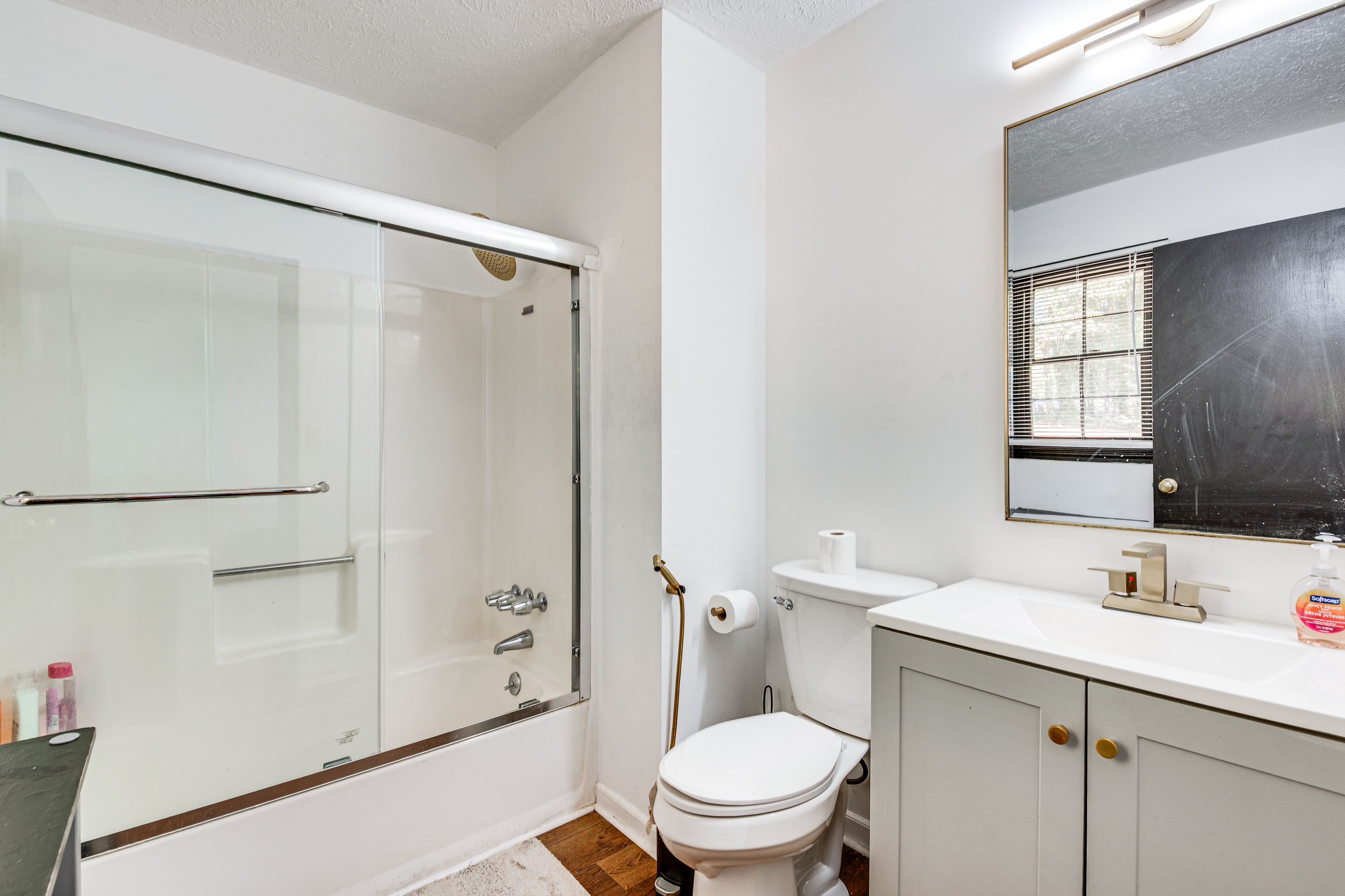 Full Bathroom | Hair Dryer