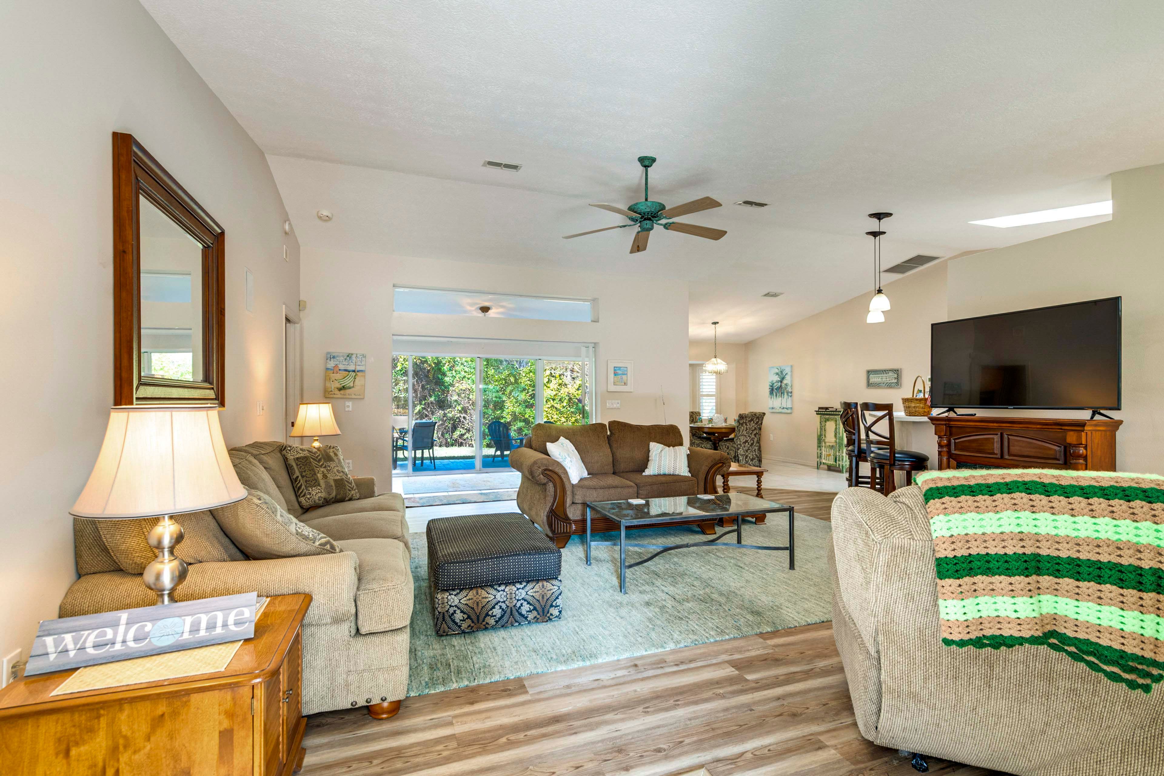 Living Room | Free WiFi | Central A/C & Heating | Board Games