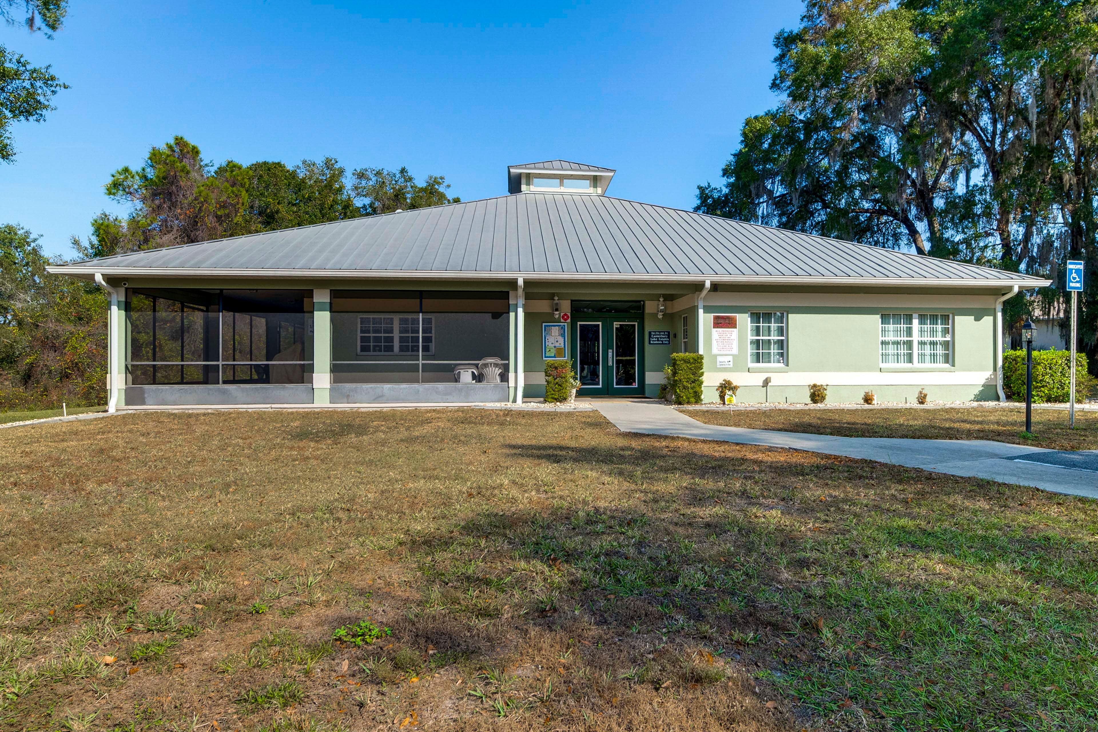 Canterbury Lake Estates Amenities | Outdoor Pool | Sports Courts | Game Room