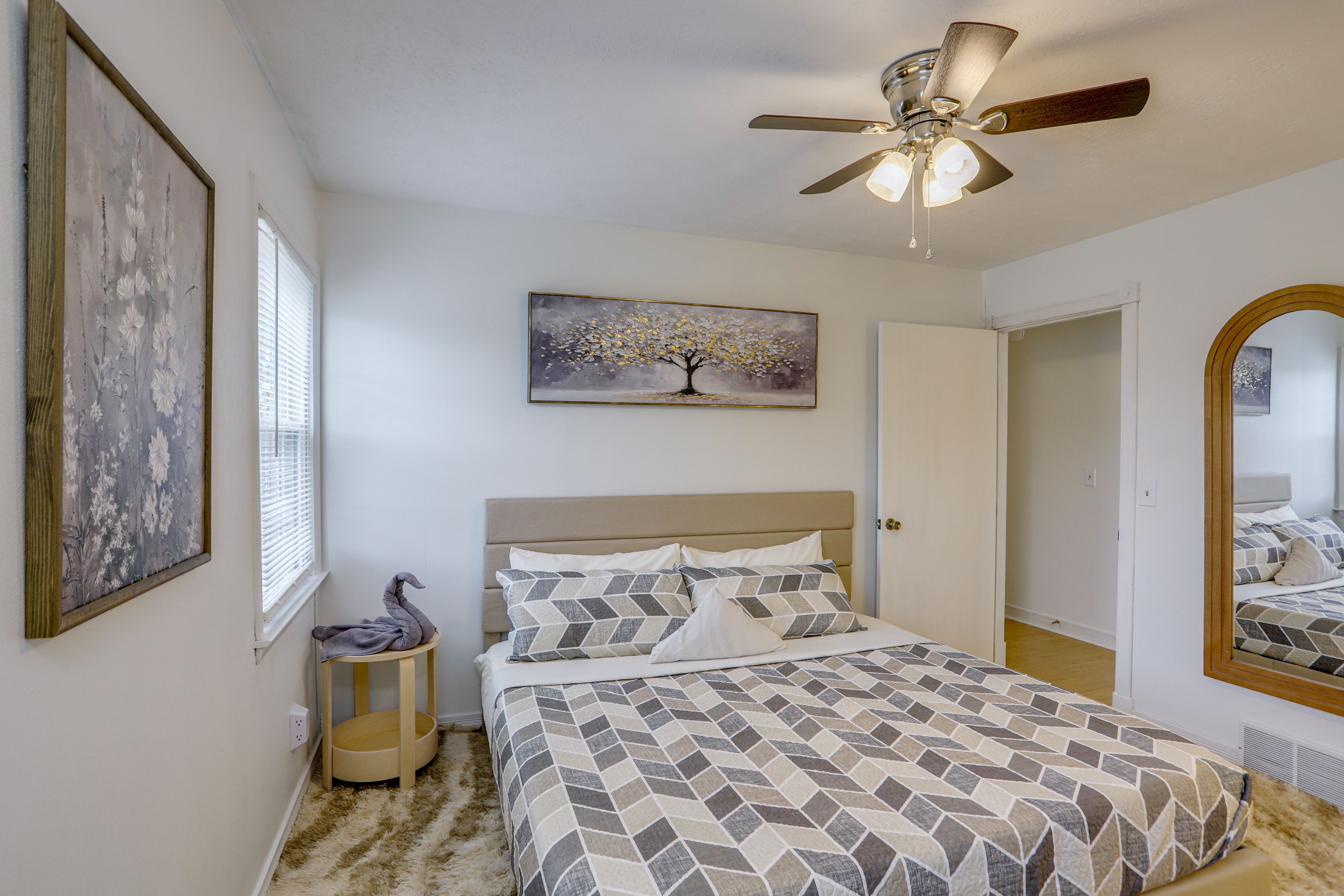 Bedroom 1 | King Bed | 2nd Floor