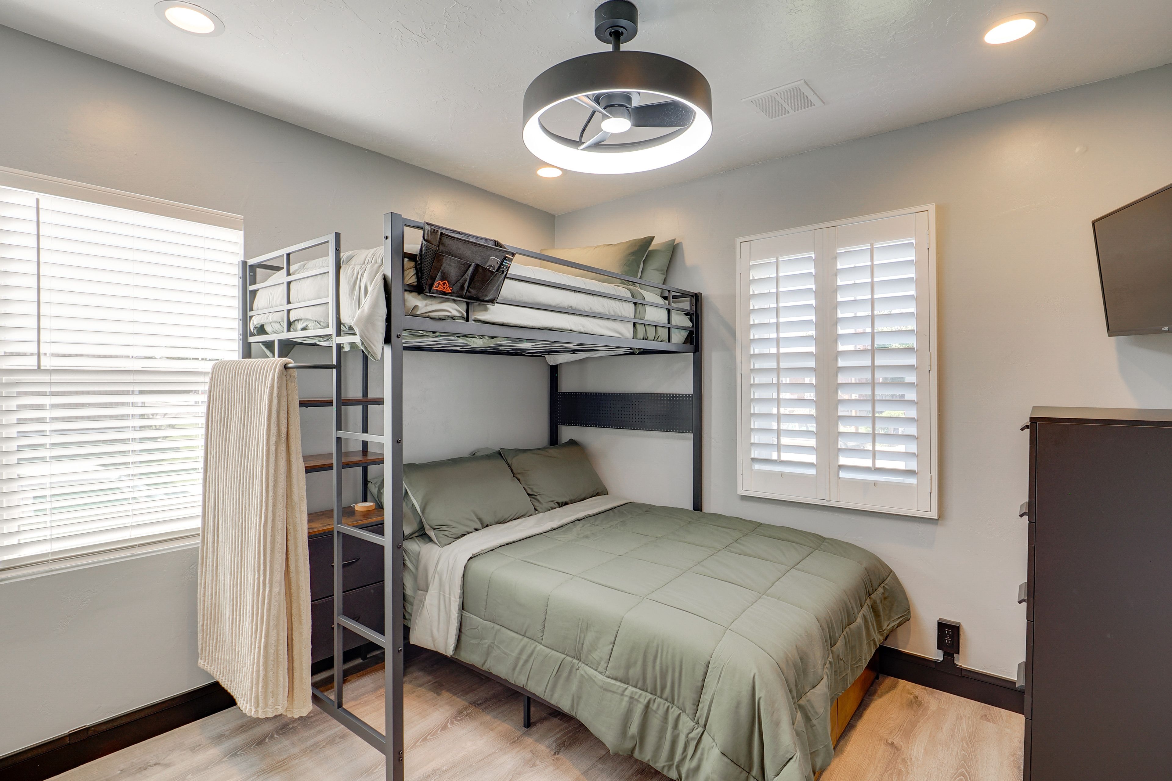 Bedroom 1 | 1st Floor | Twin/Full Bunk Bed