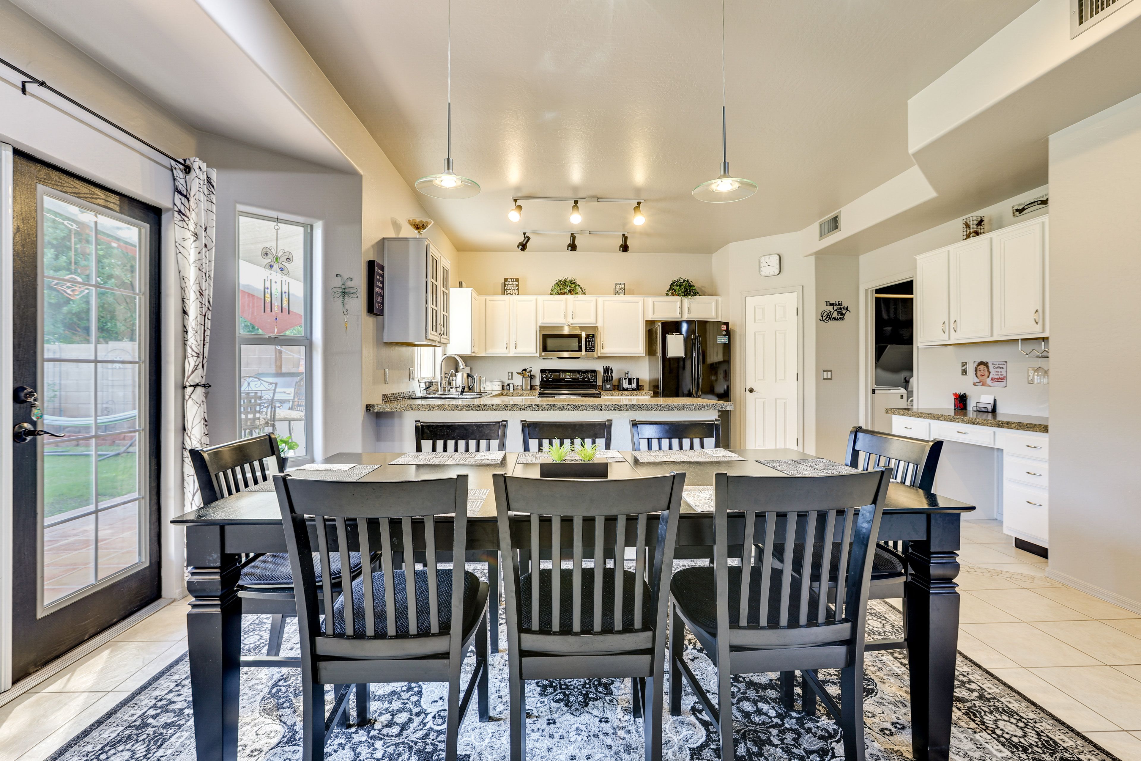 Kitchen | Dining Area | Free WiFi | Central Air Conditioning/Heat