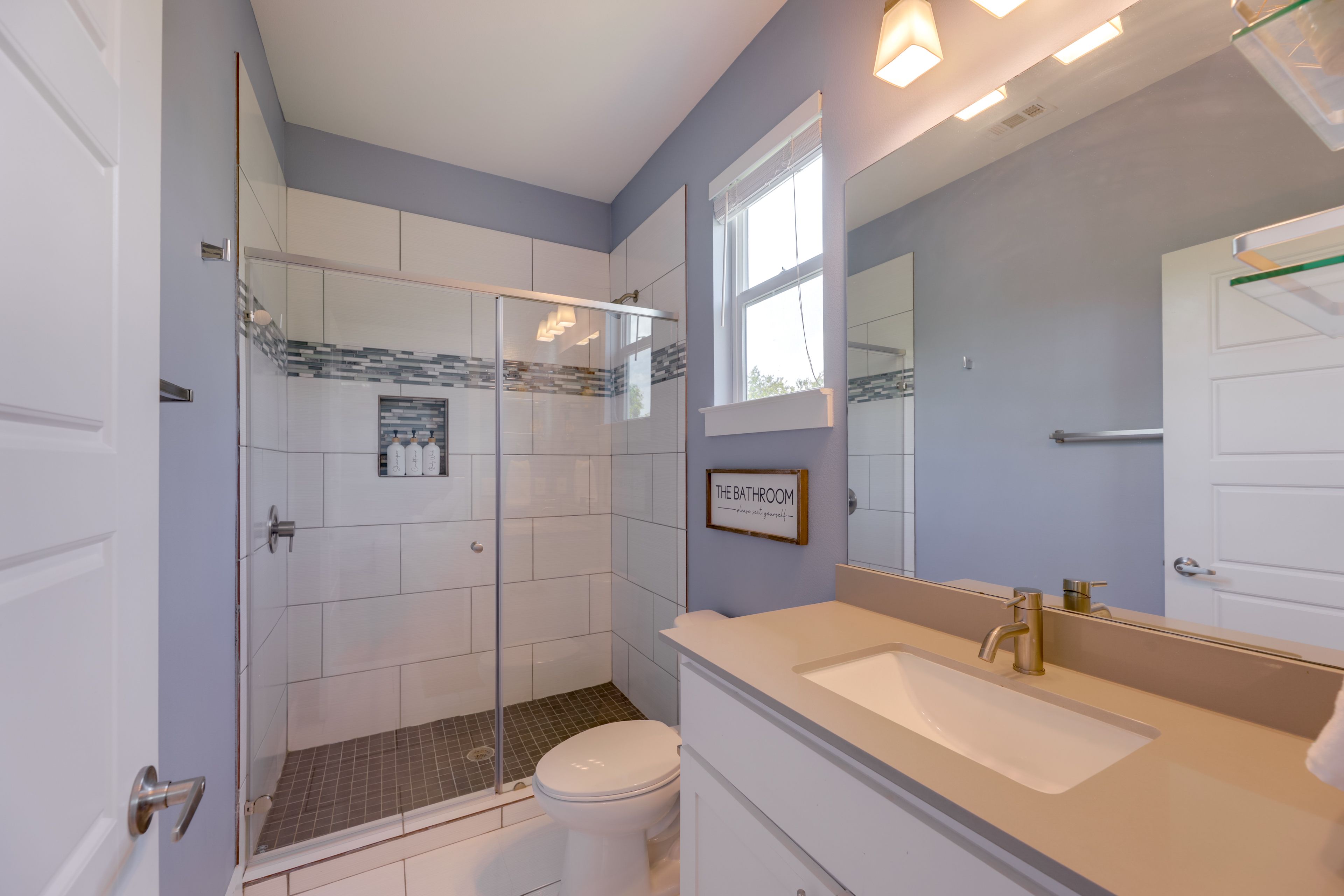 En-Suite Bathroom | 2nd Floor | Towels Provided