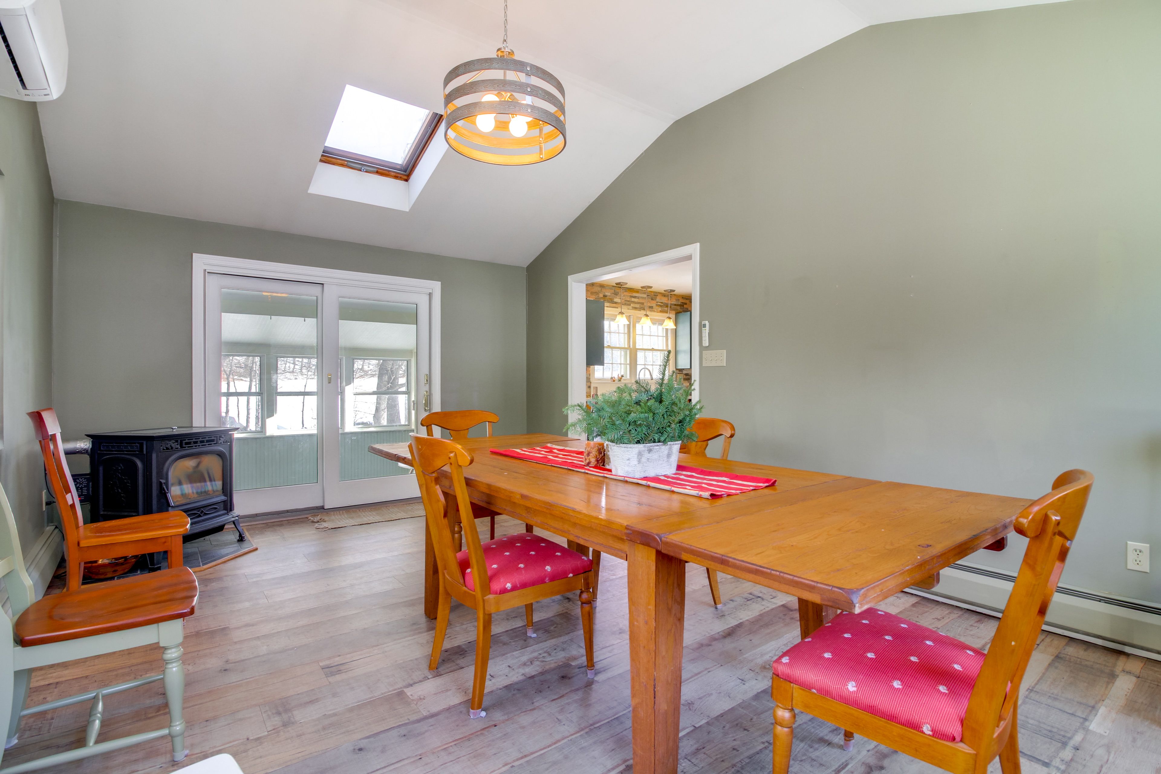 Dining Table | Dishware/Flatware | Pellet Stove